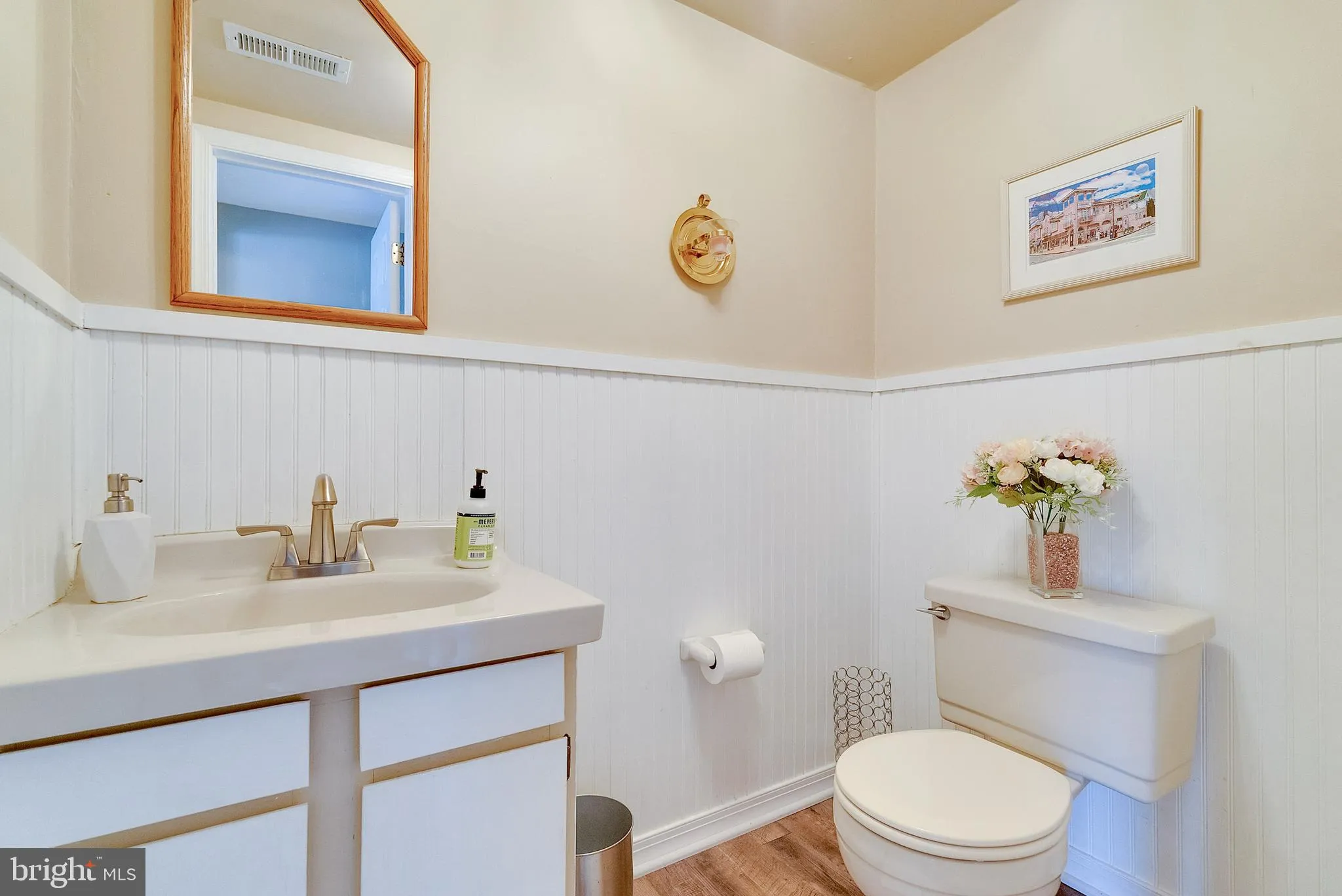 Norristown, Pennsylvania 19403, United States, 4 Bedrooms Bedrooms, ,3 BathroomsBathrooms,Residential,Pending,105270