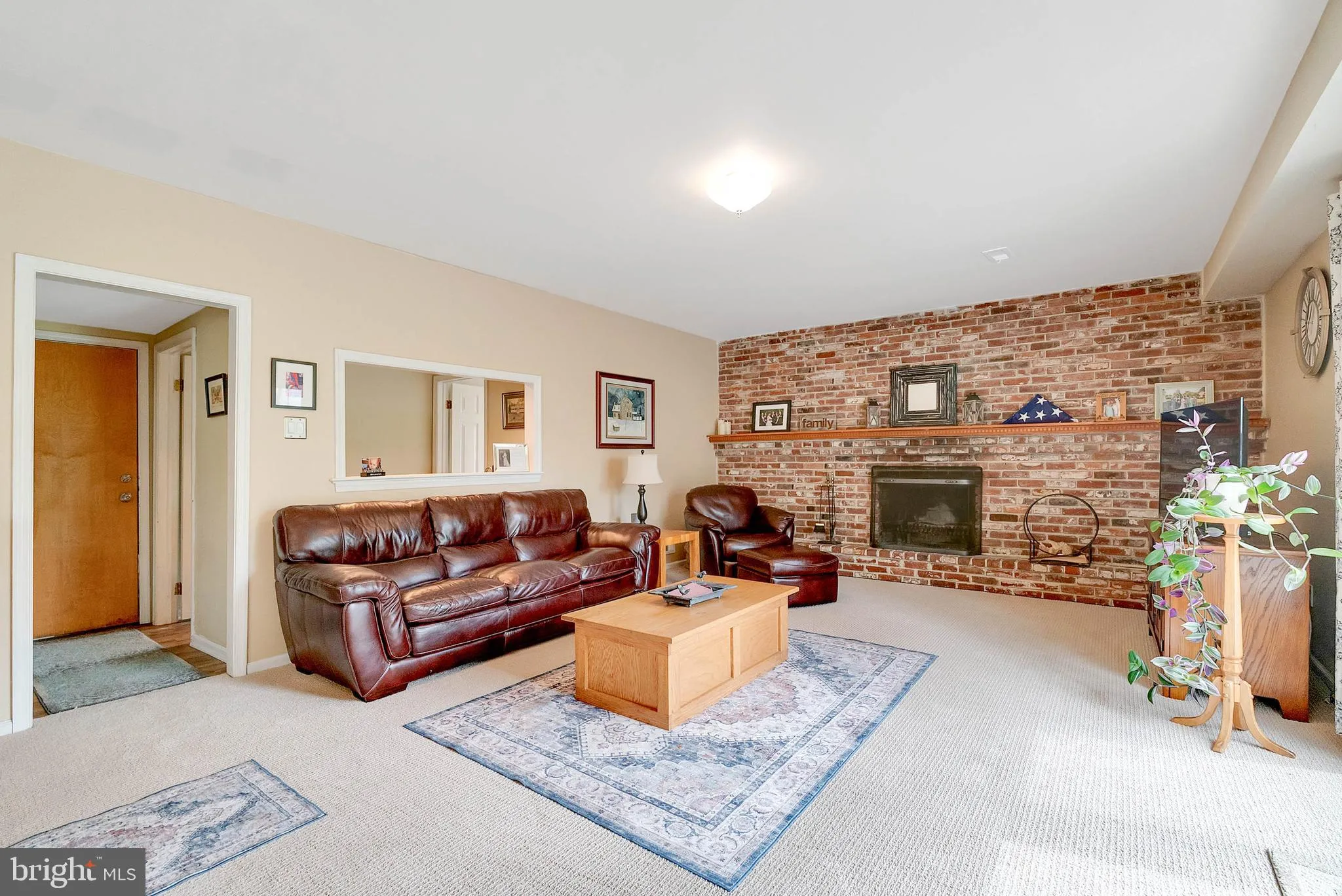 Norristown, Pennsylvania 19403, United States, 4 Bedrooms Bedrooms, ,3 BathroomsBathrooms,Residential,Pending,105270