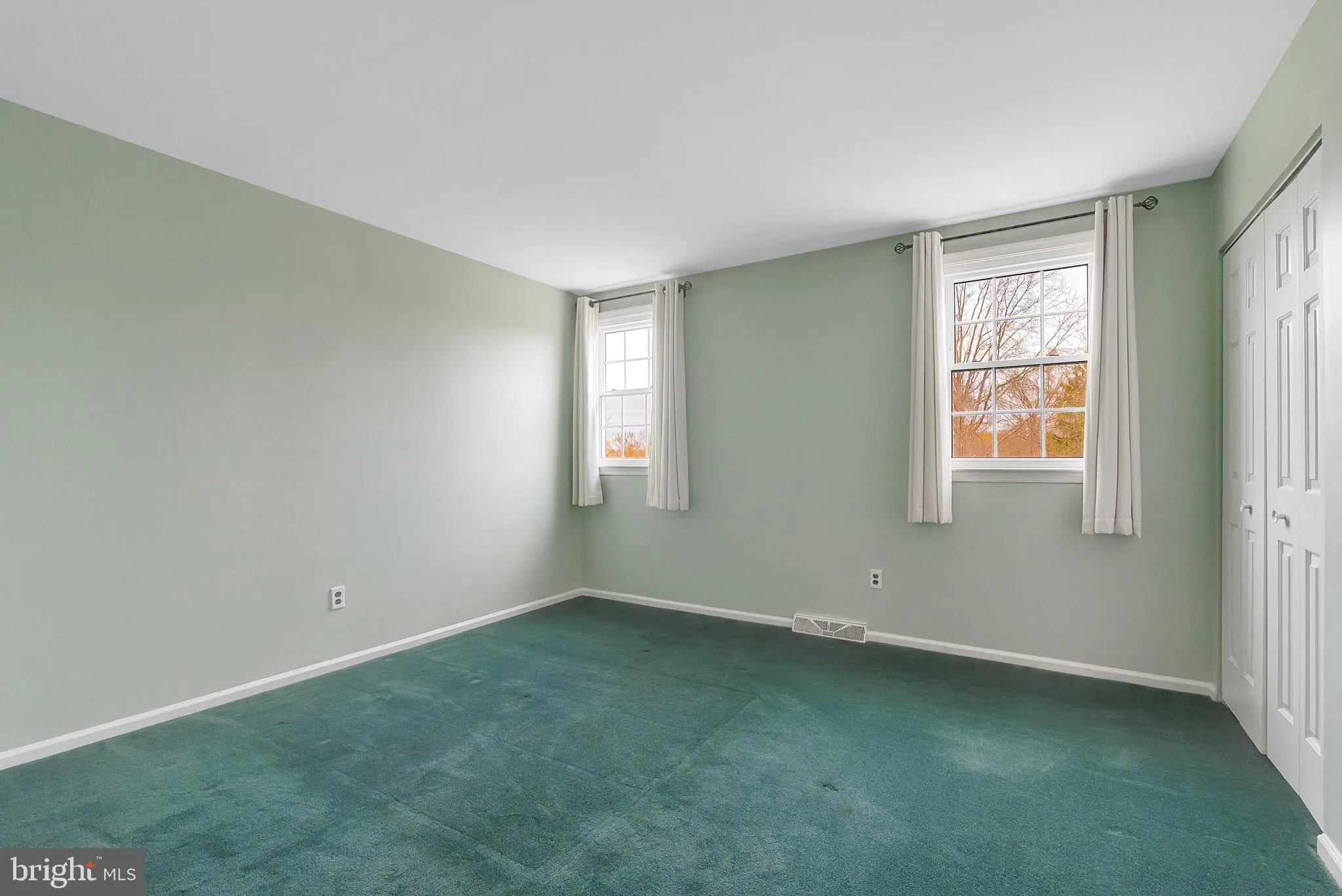 Norristown, Pennsylvania 19403, United States, 4 Bedrooms Bedrooms, ,3 BathroomsBathrooms,Residential,Pending,105270