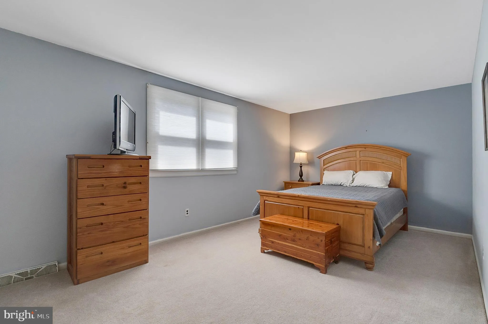 Norristown, Pennsylvania 19403, United States, 4 Bedrooms Bedrooms, ,3 BathroomsBathrooms,Residential,Pending,105270