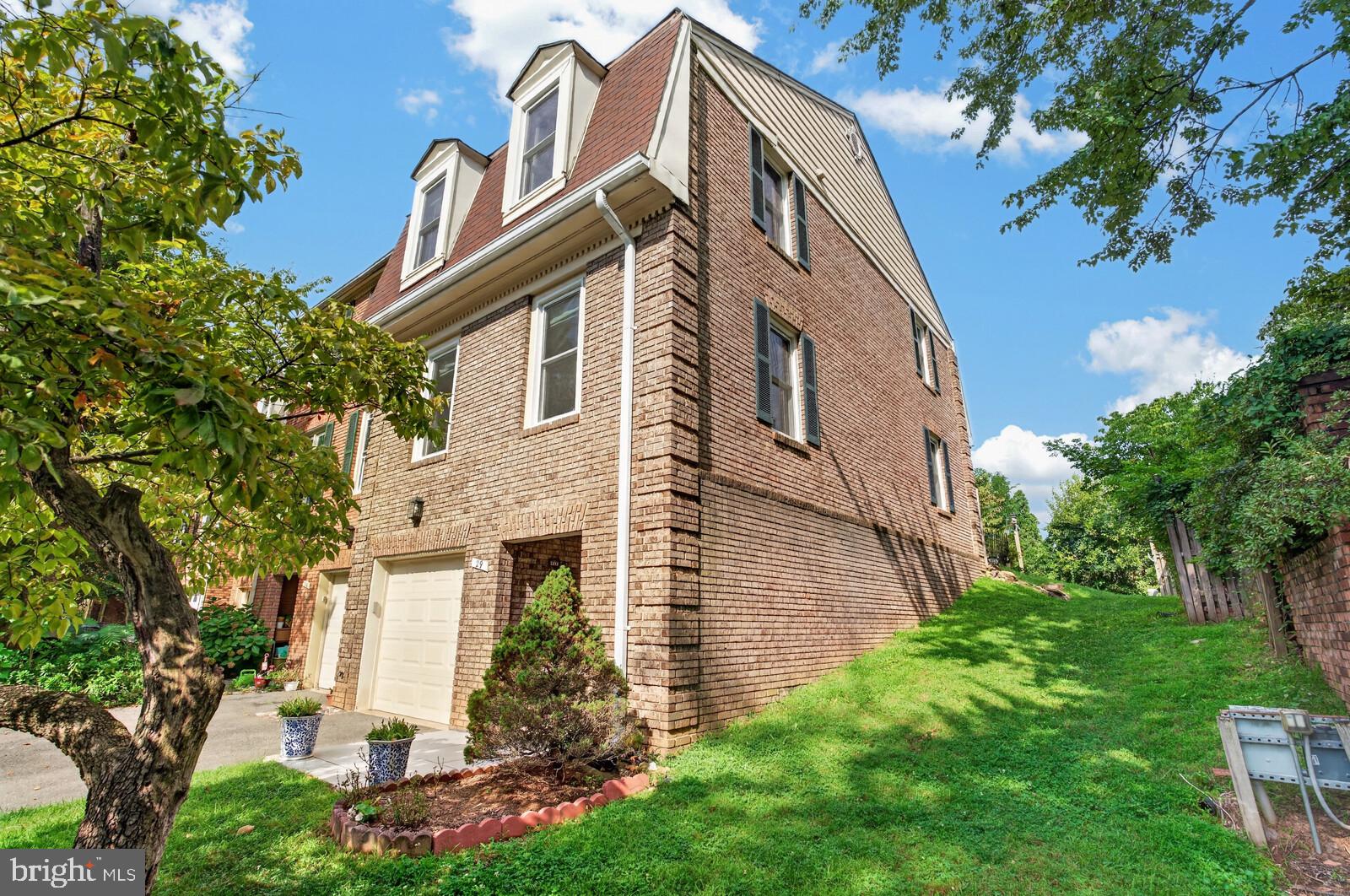 29 RITCHFIELD COURT