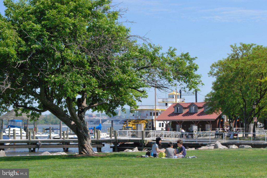 WESTOVER - Residential