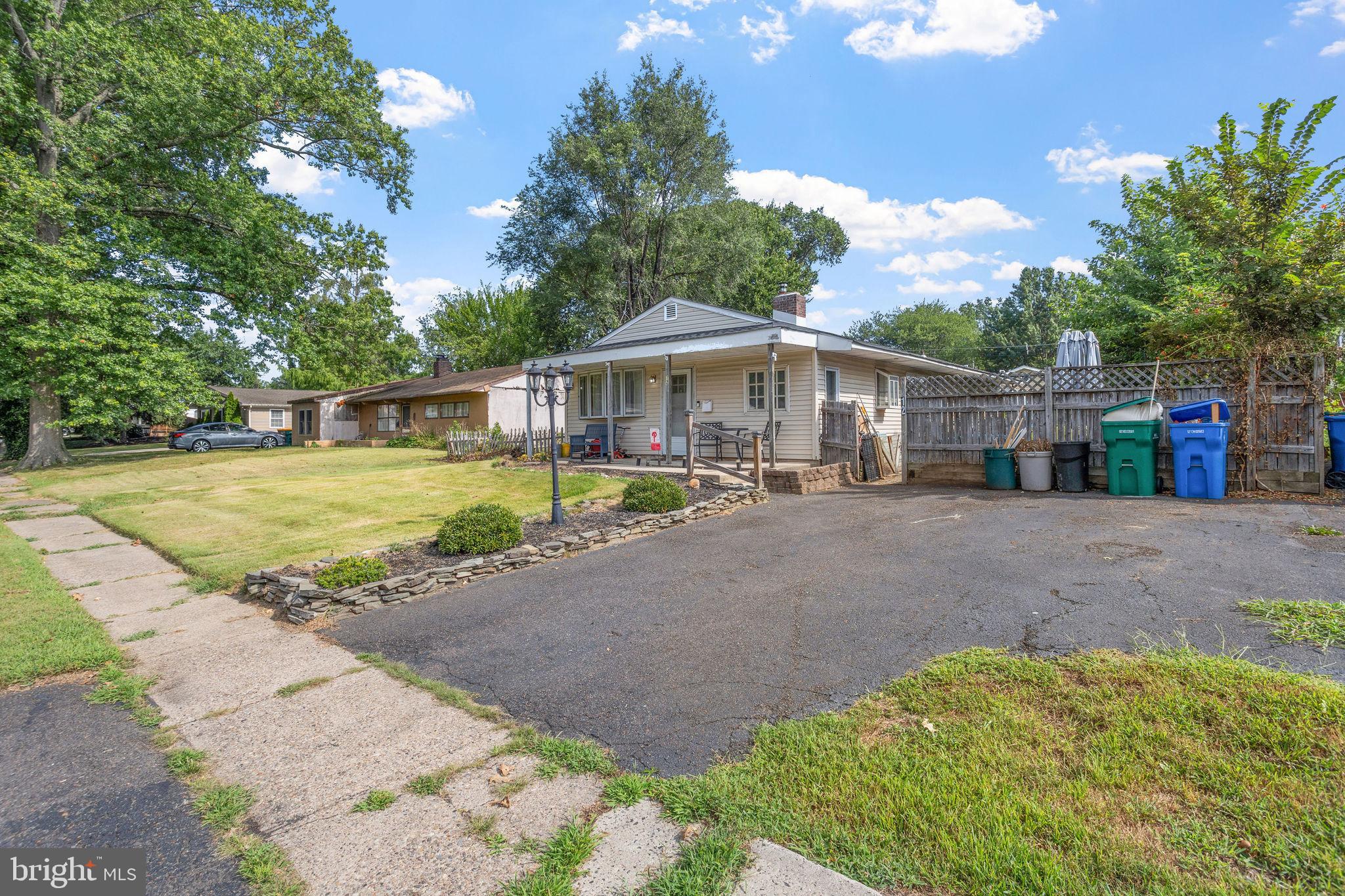 12 MARIGOLD CIRCLE