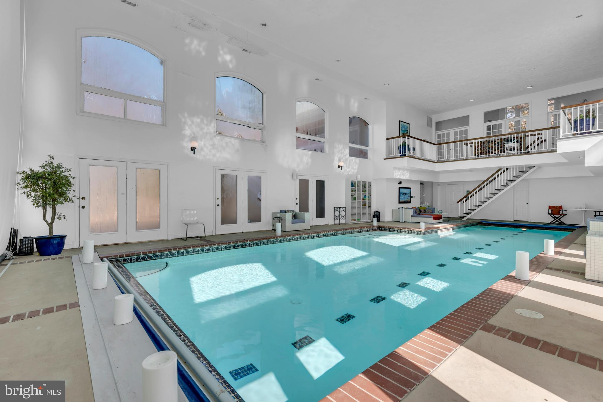 RIVER VIEW - Residential