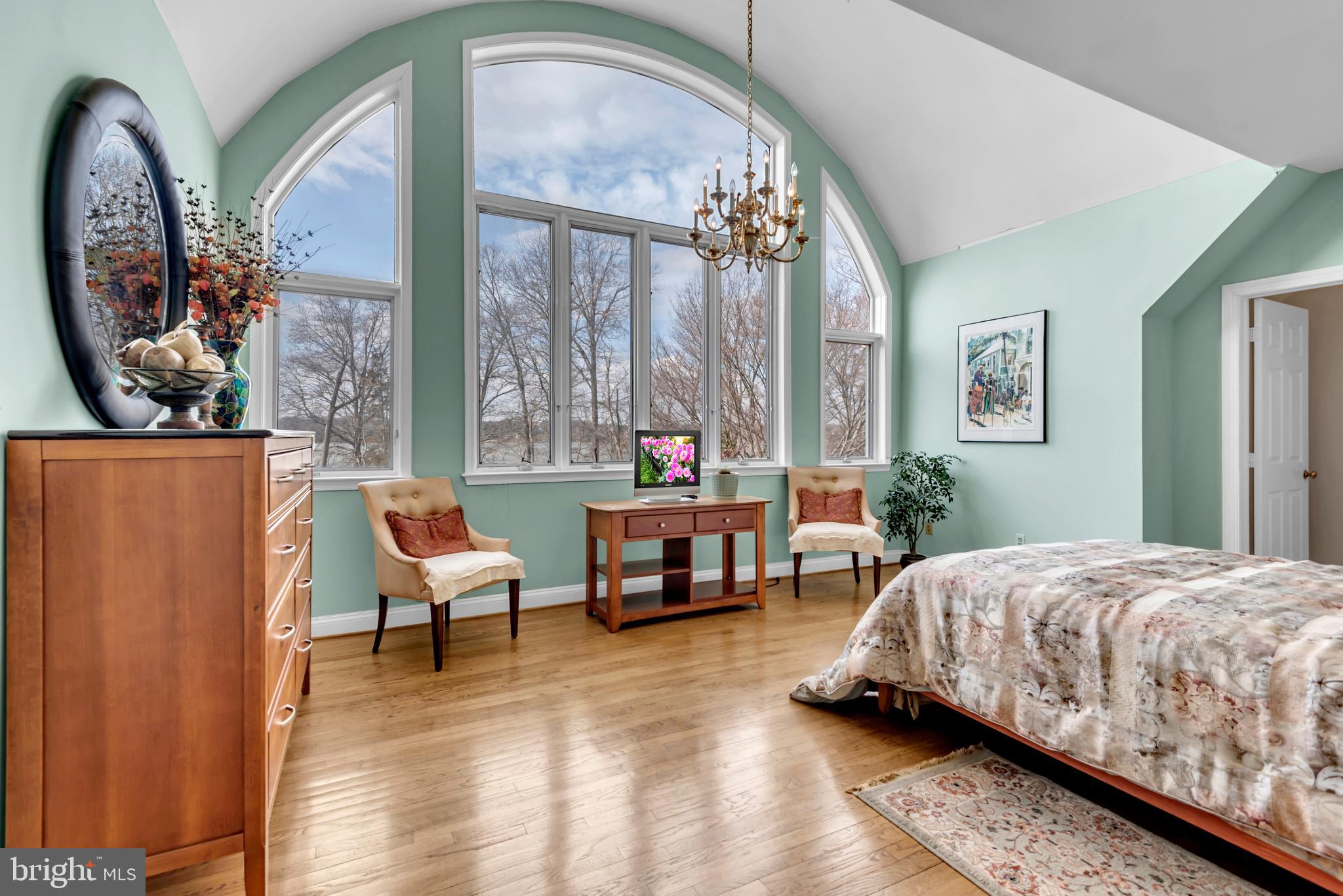 RIVER VIEW - Residential