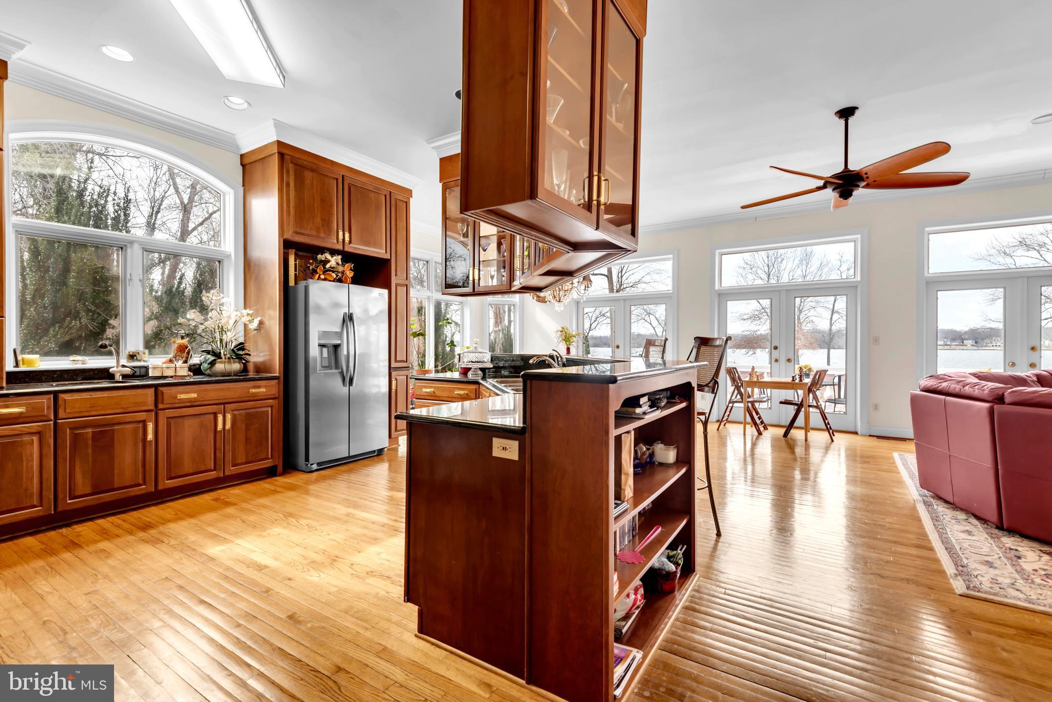 RIVER VIEW - Residential