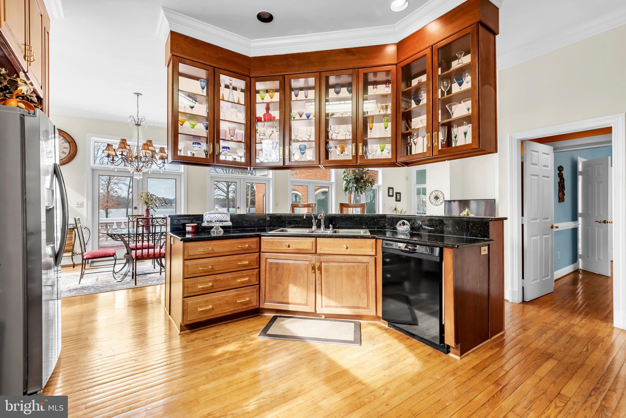 RIVER VIEW - Residential