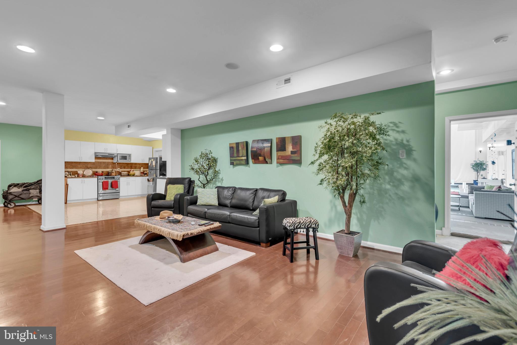 RIVER VIEW - Residential