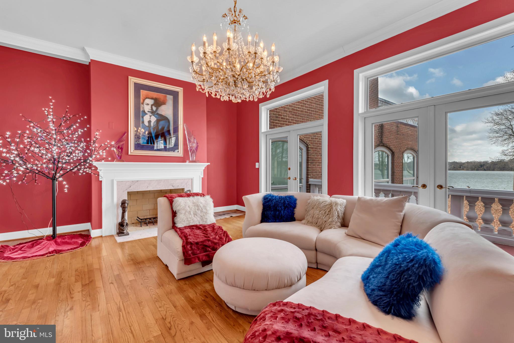 RIVER VIEW - Residential