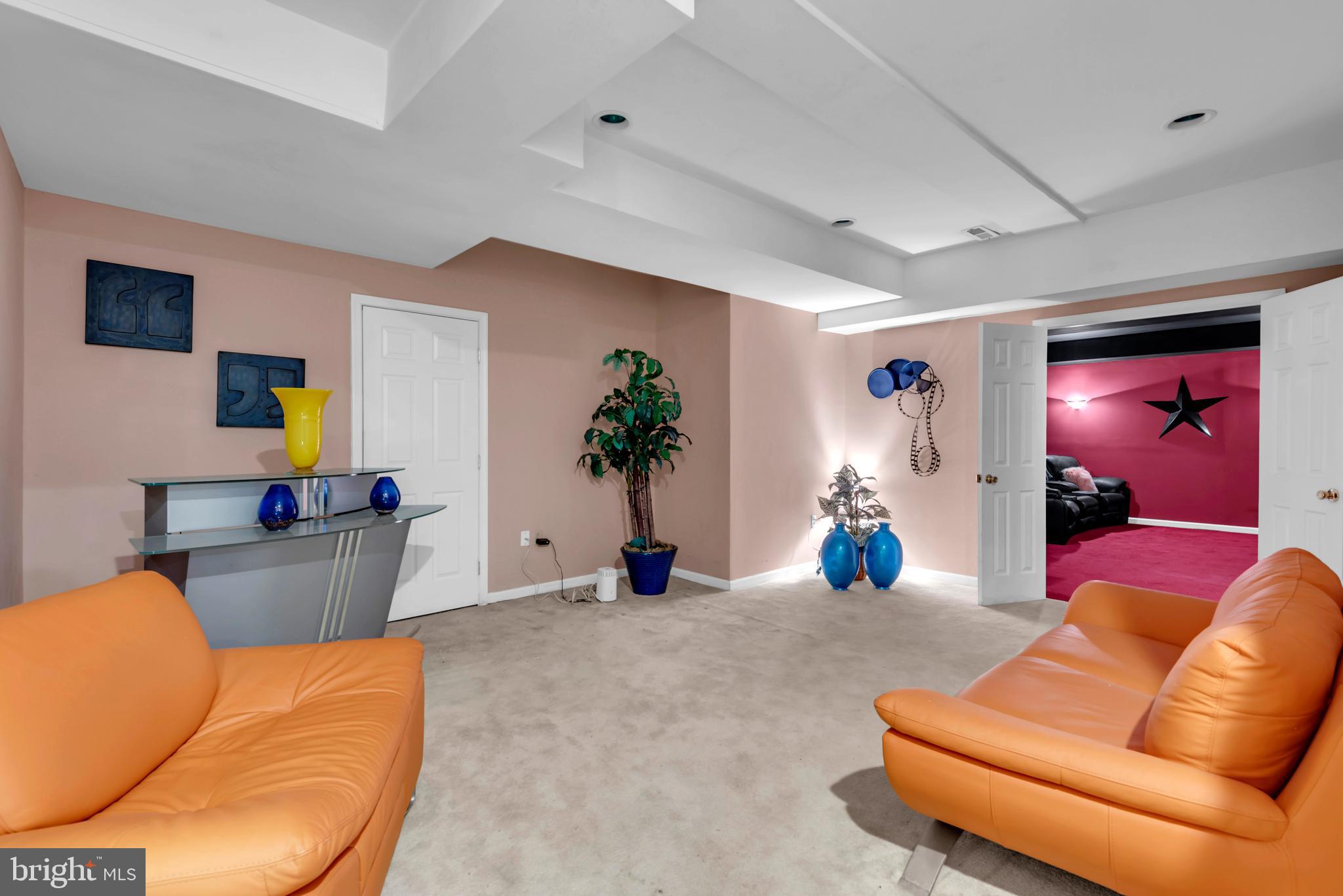 RIVER VIEW - Residential