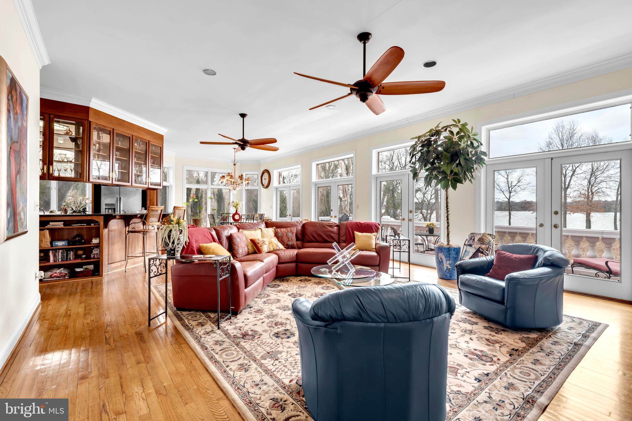 RIVER VIEW - Residential