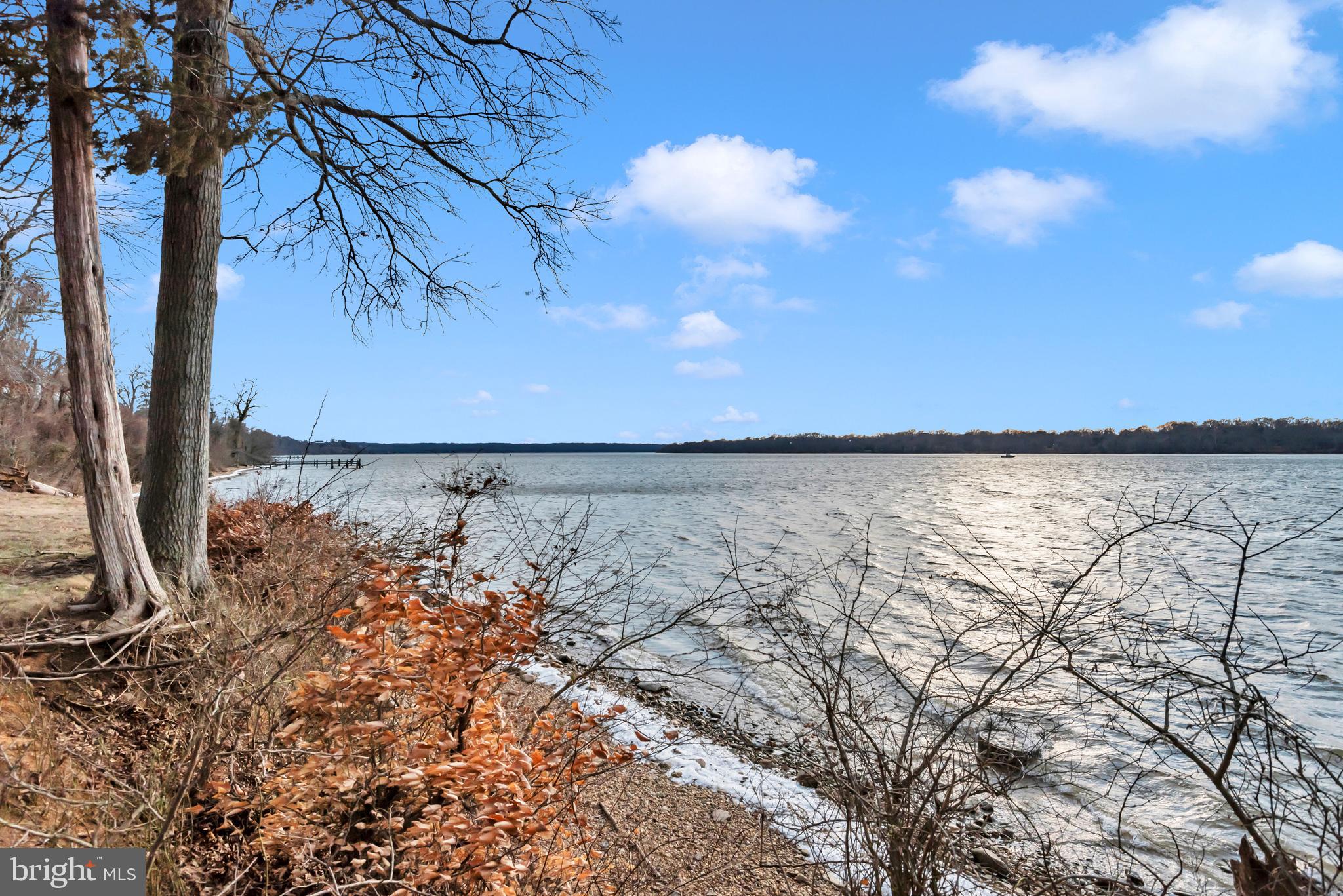 RIVER VIEW - Residential