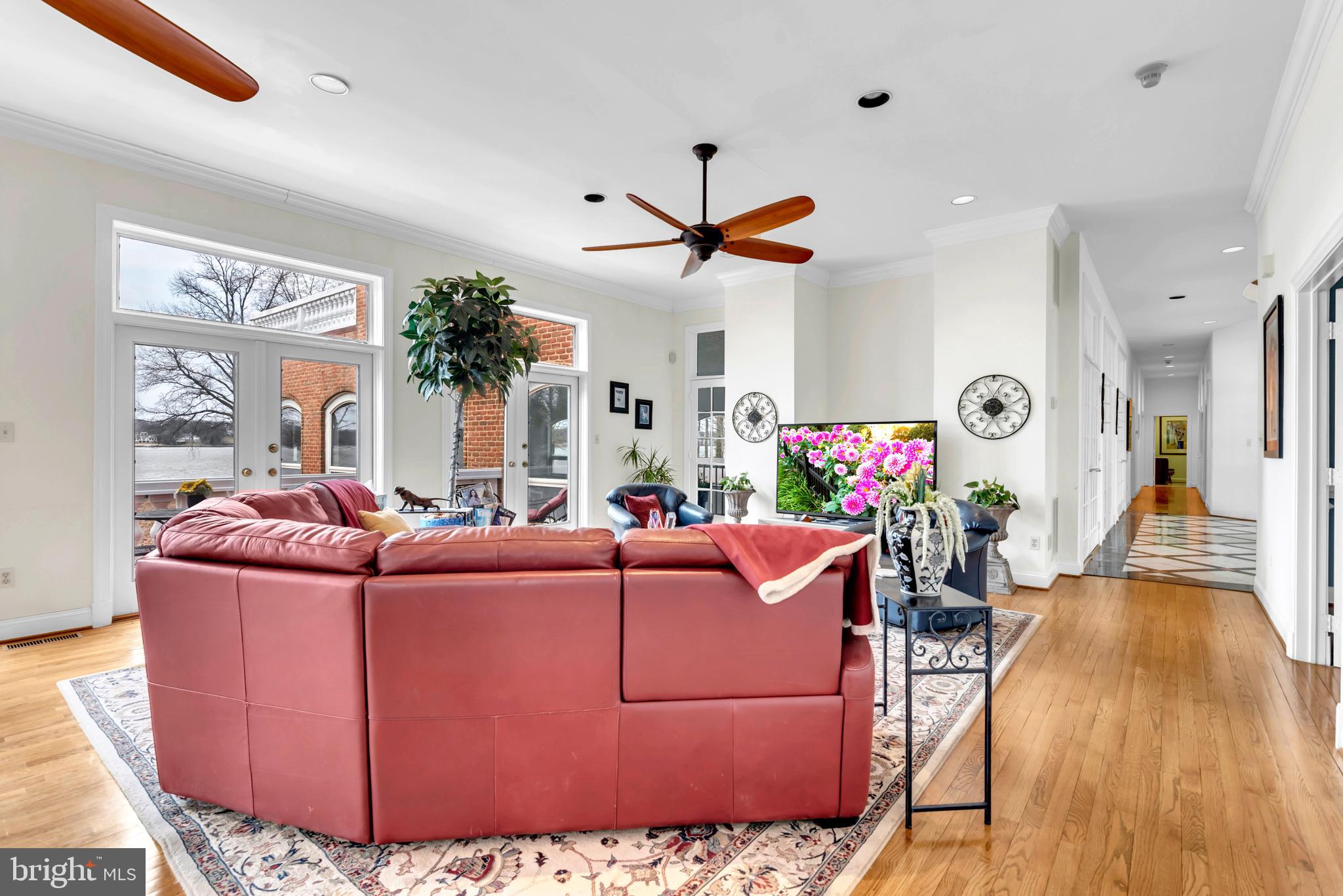 RIVER VIEW - Residential