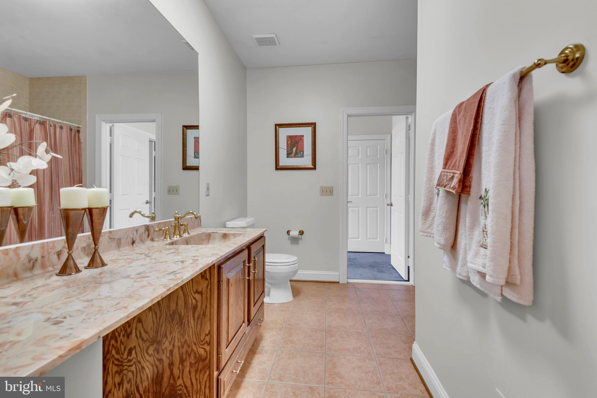 RIVER VIEW - Residential