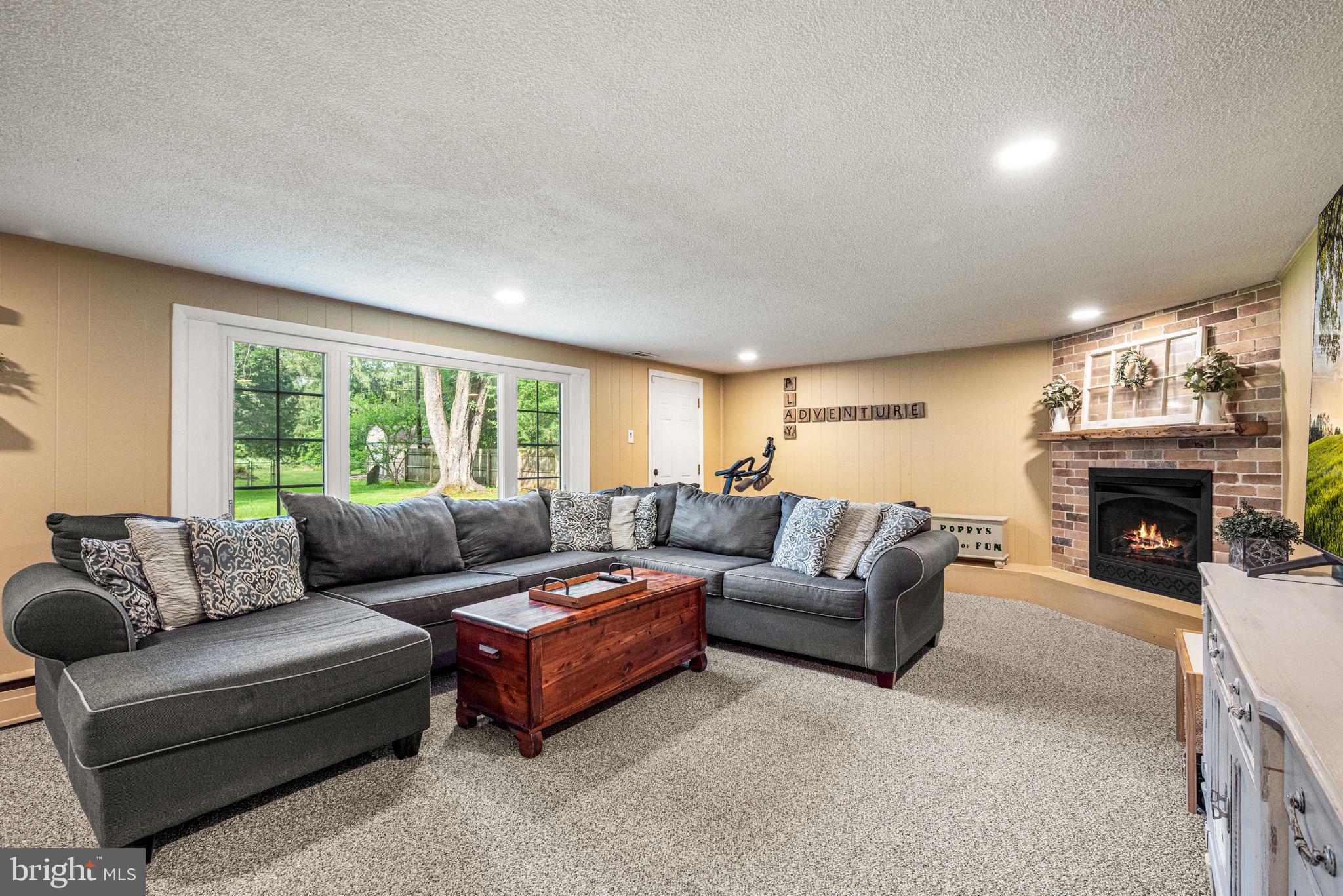 CHURCHVILLE MANOR - Residential