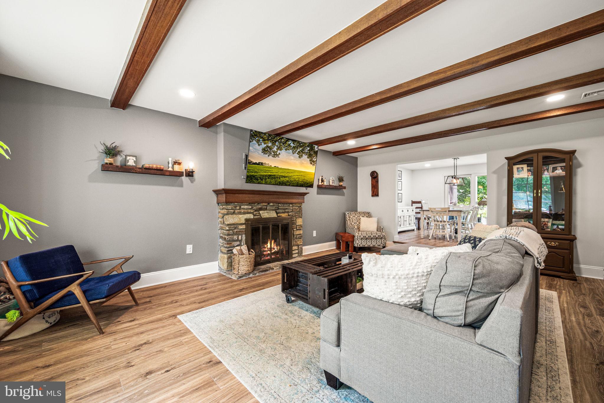 CHURCHVILLE MANOR - Residential