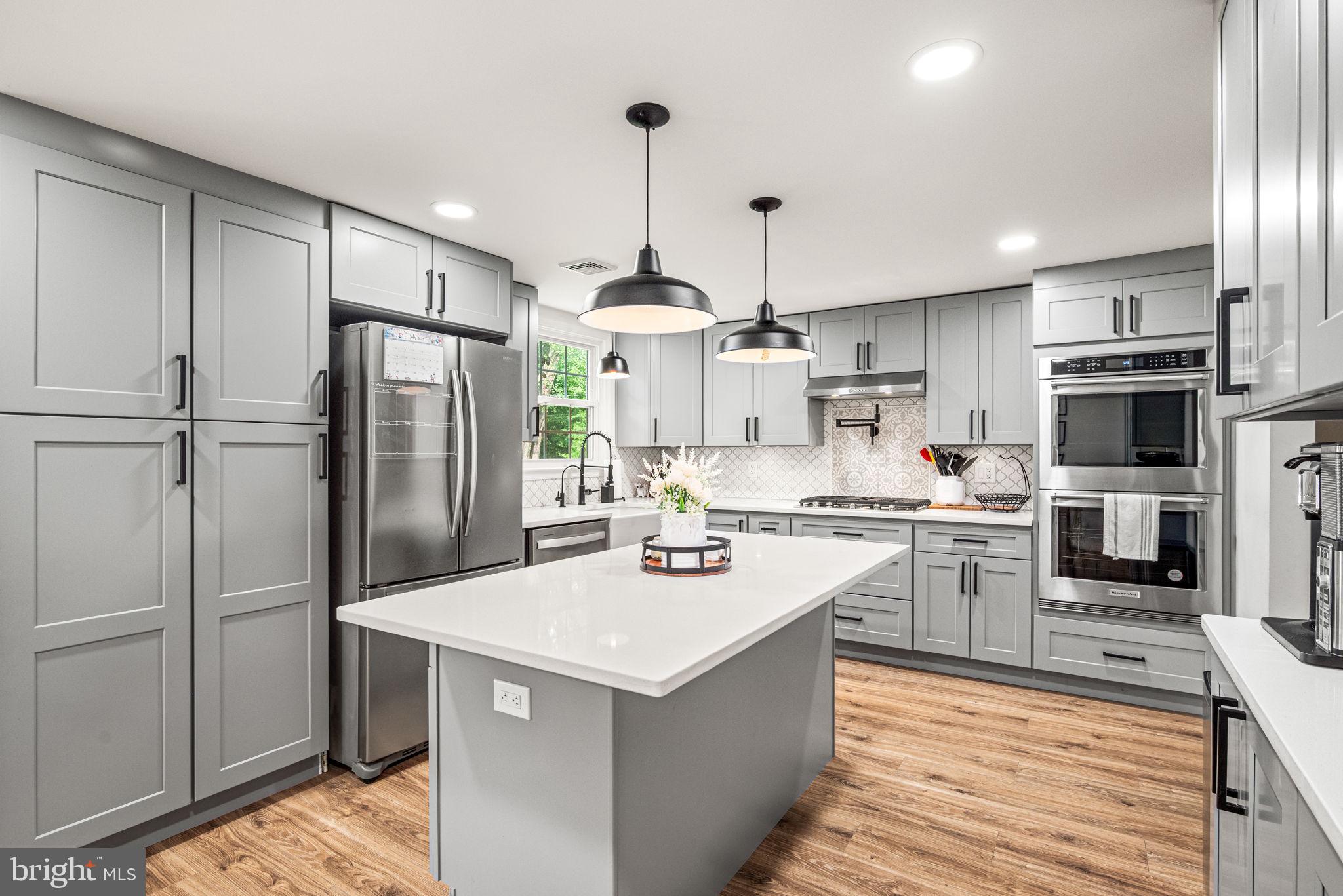 CHURCHVILLE MANOR - Residential