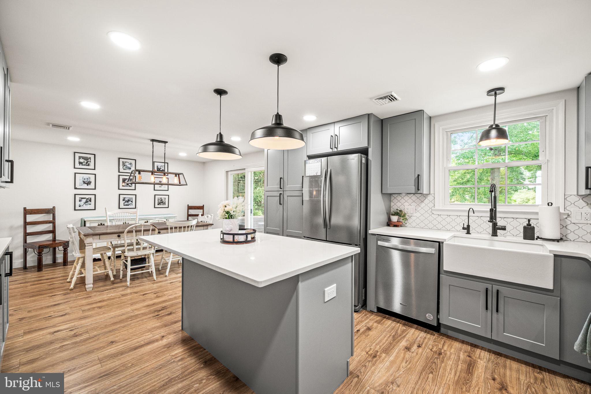 CHURCHVILLE MANOR - Residential