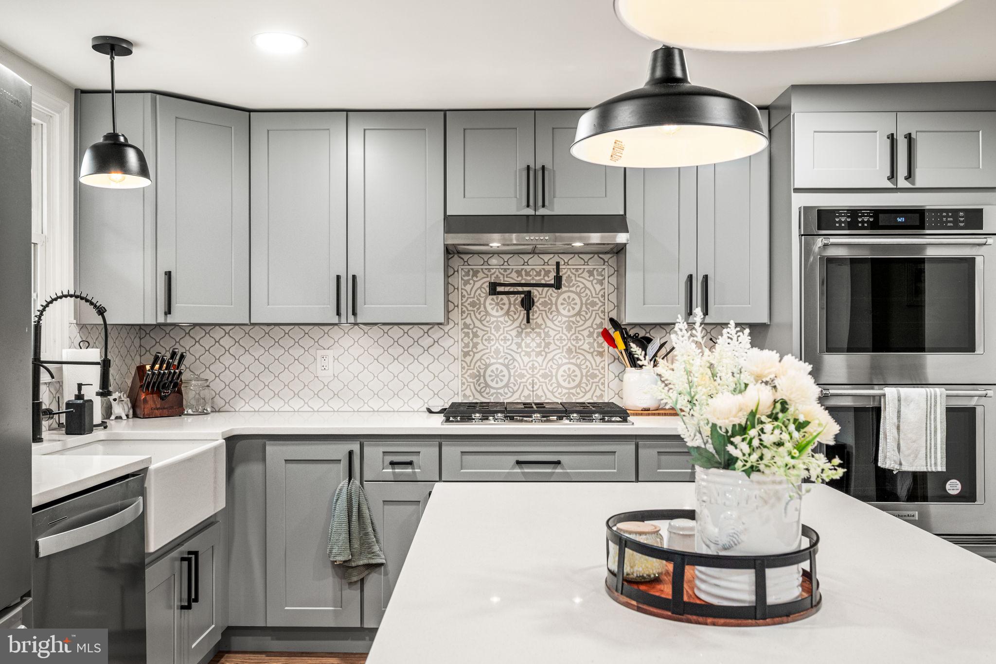 CHURCHVILLE MANOR - Residential