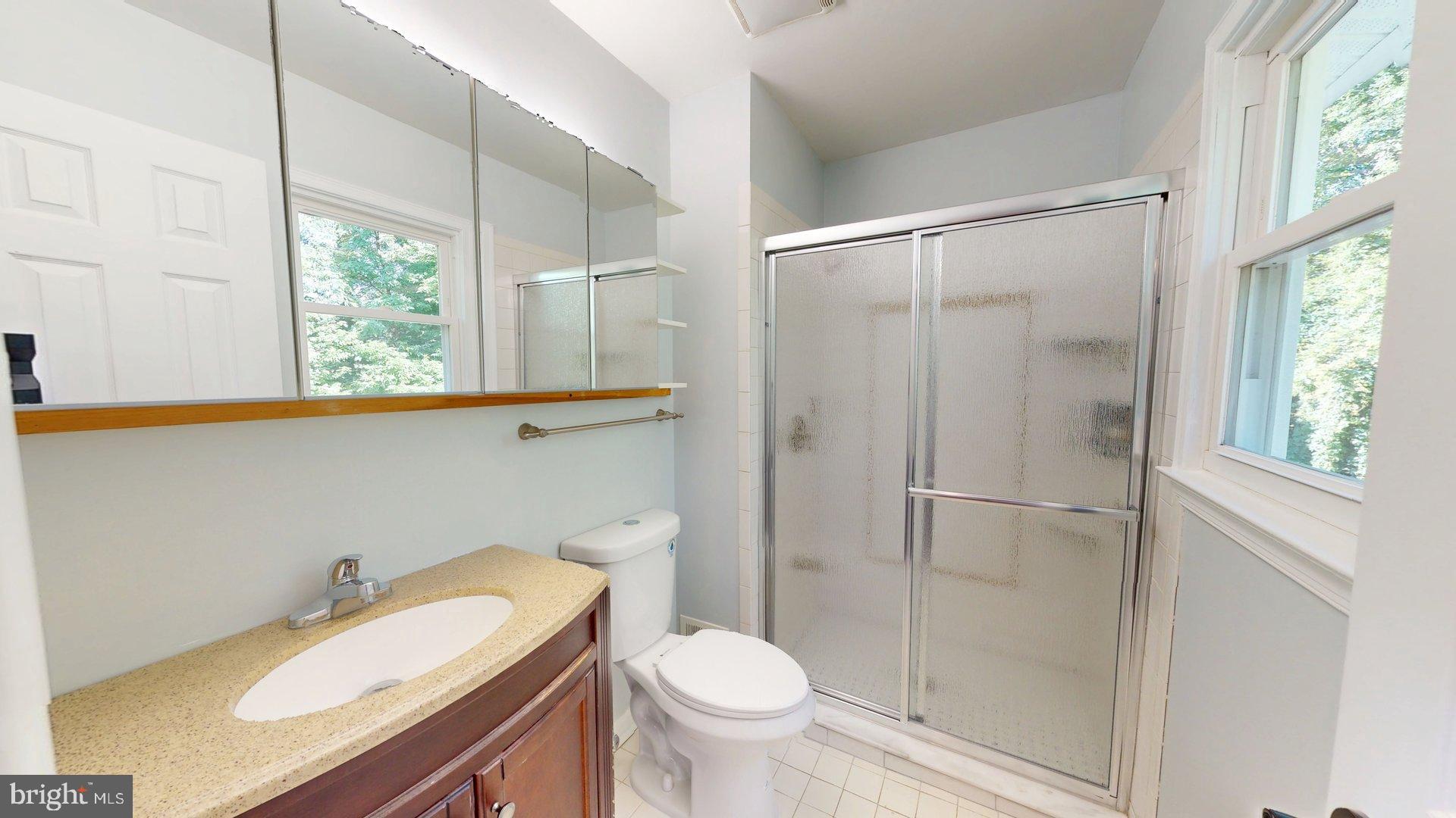 ROLLING VALLEY - Residential Lease