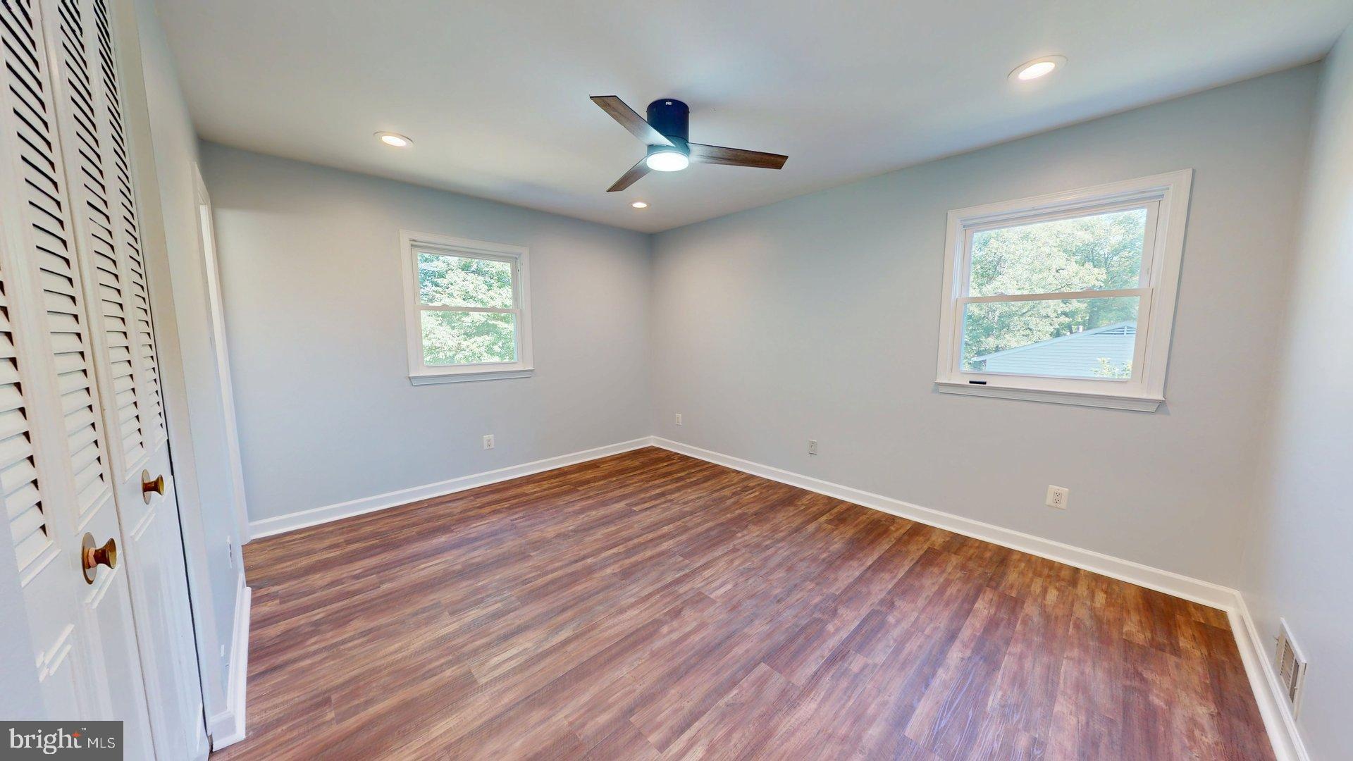 ROLLING VALLEY - Residential Lease