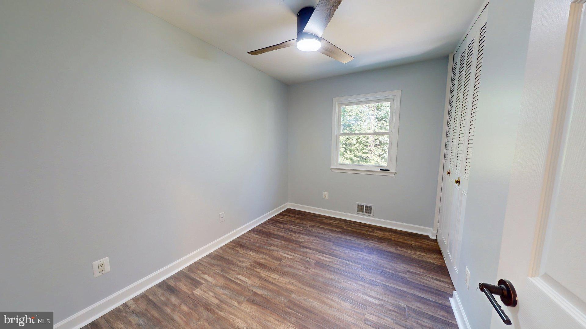 ROLLING VALLEY - Residential Lease