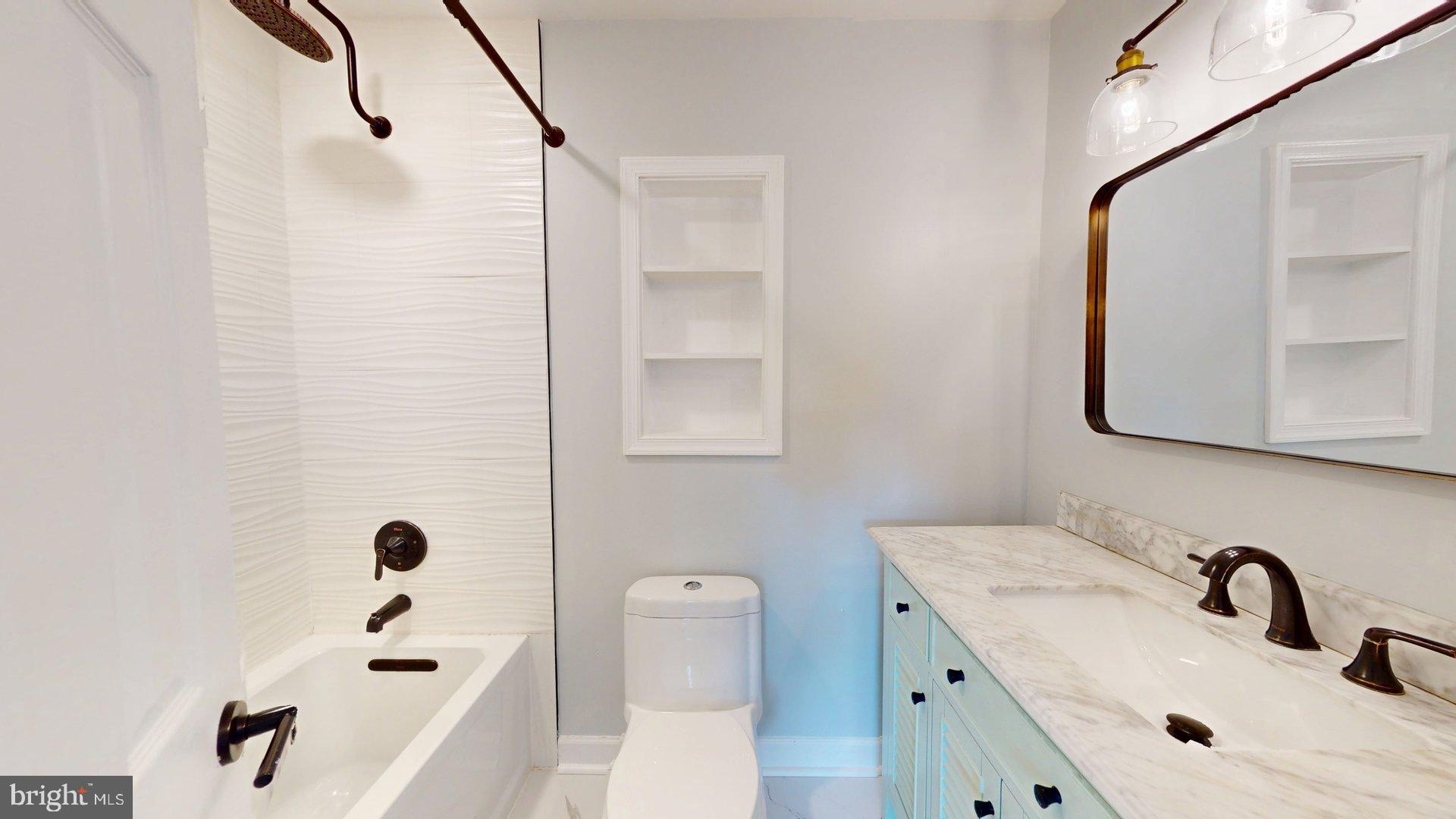 ROLLING VALLEY - Residential Lease