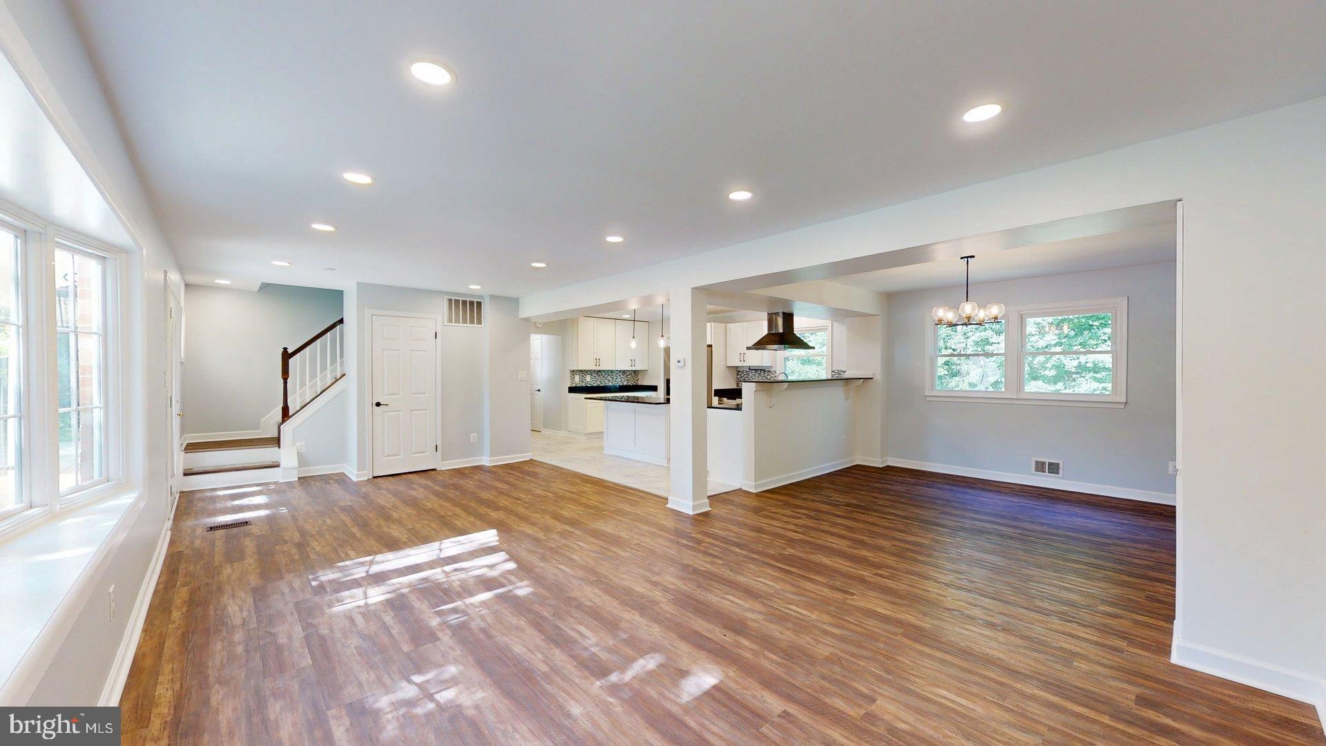 ROLLING VALLEY - Residential Lease