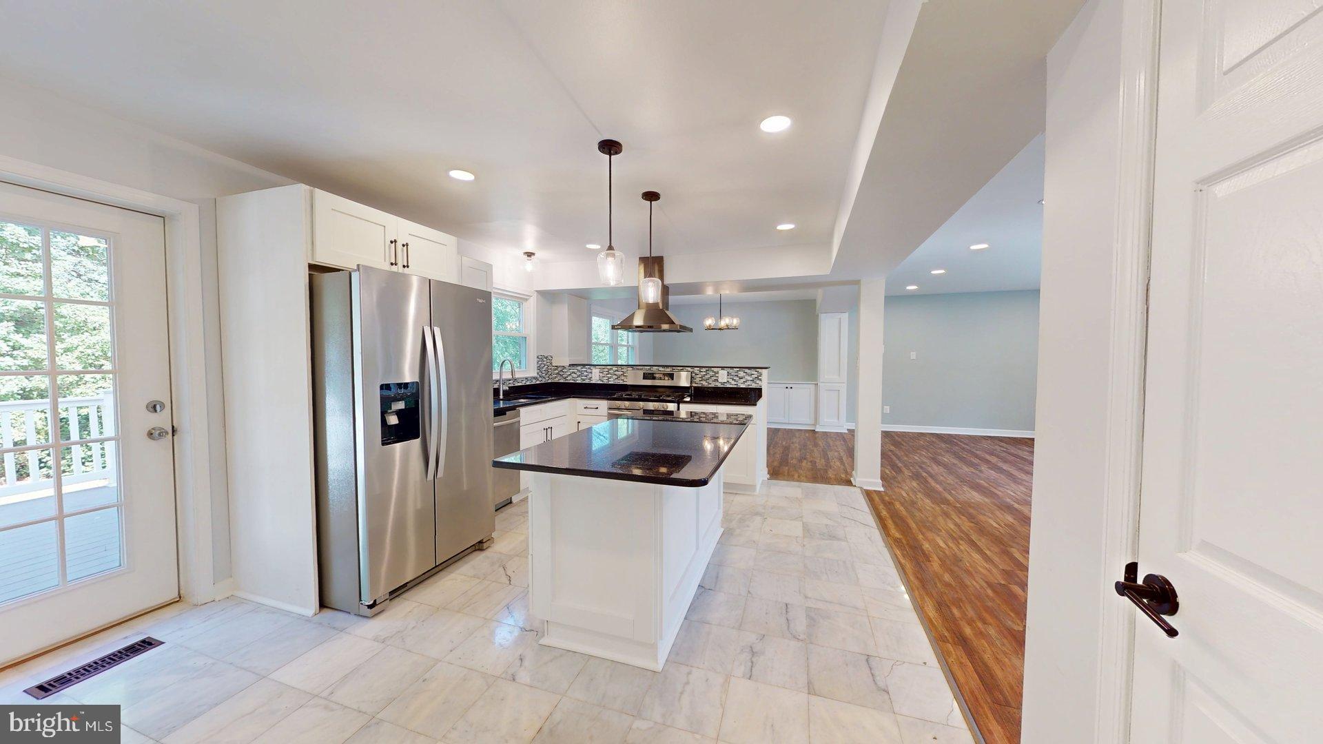 ROLLING VALLEY - Residential Lease