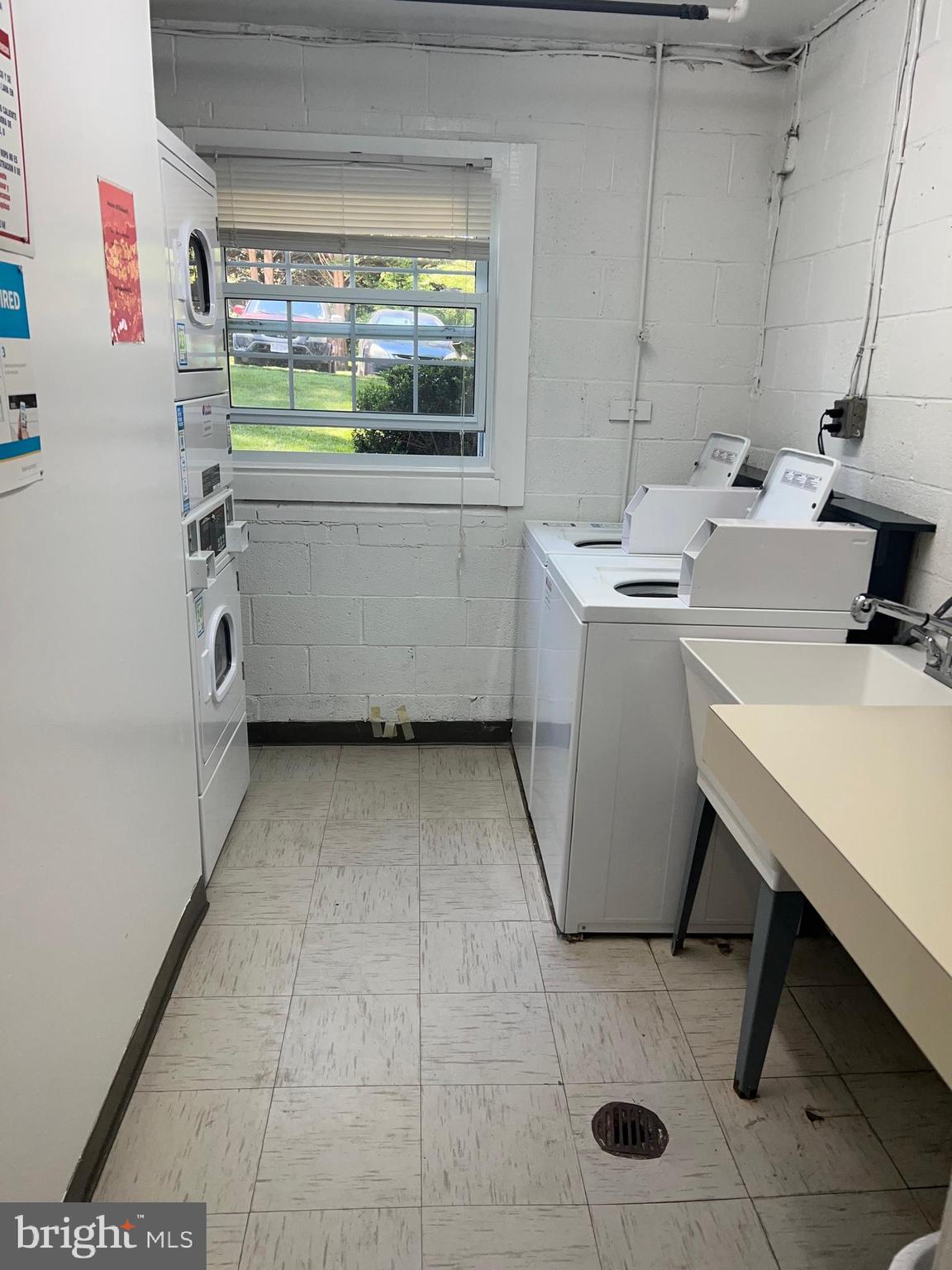 LYNDHURST - Residential Lease