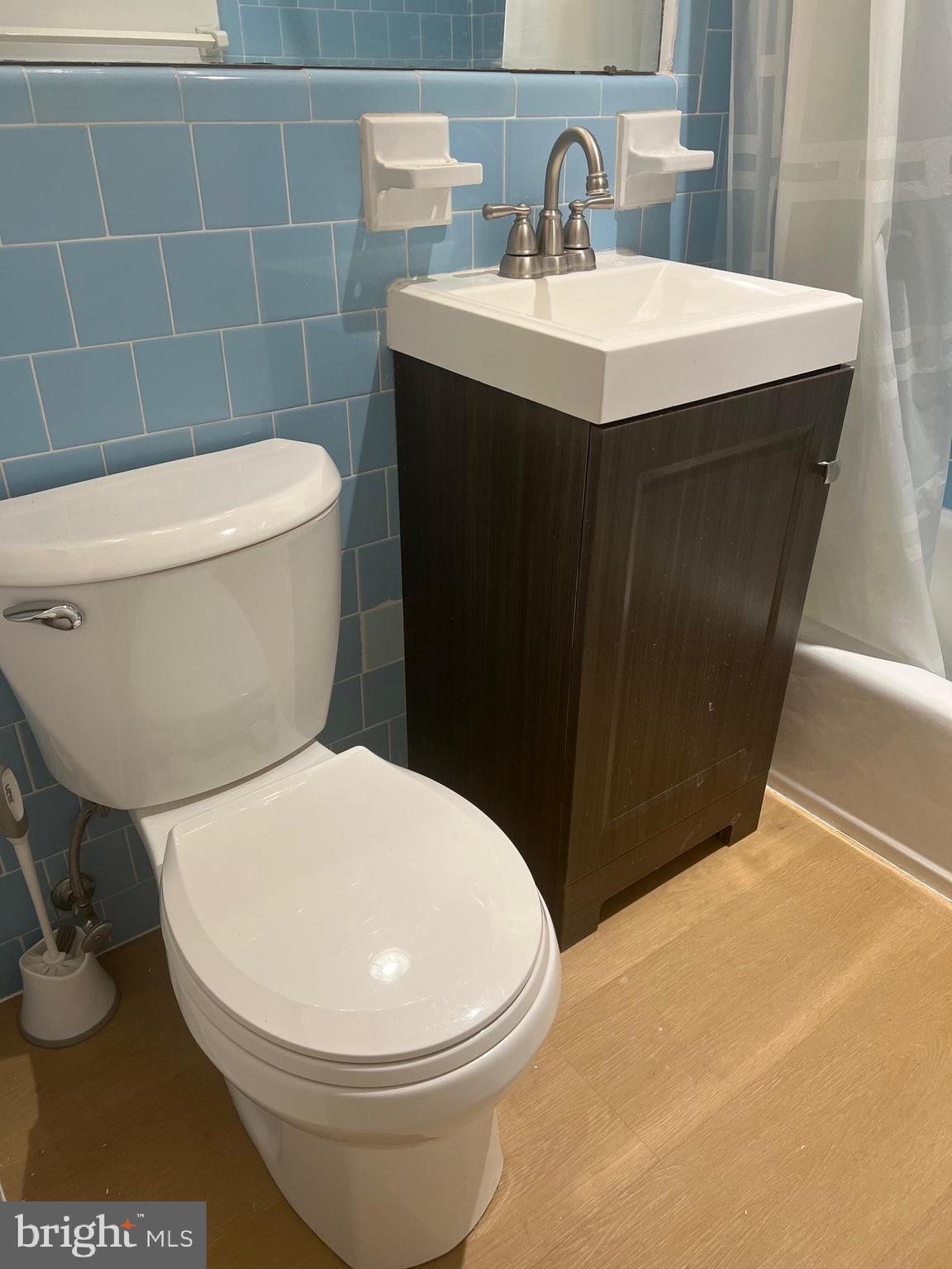 LYNDHURST - Residential Lease