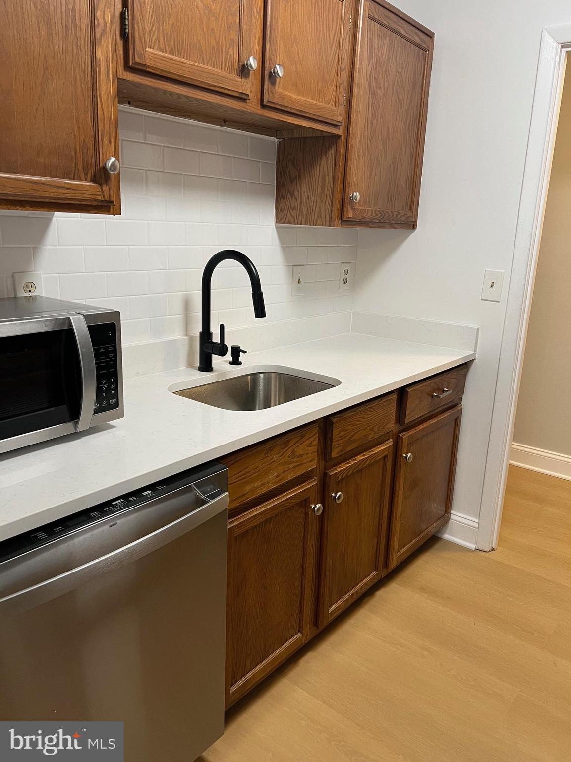 LYNDHURST - Residential Lease