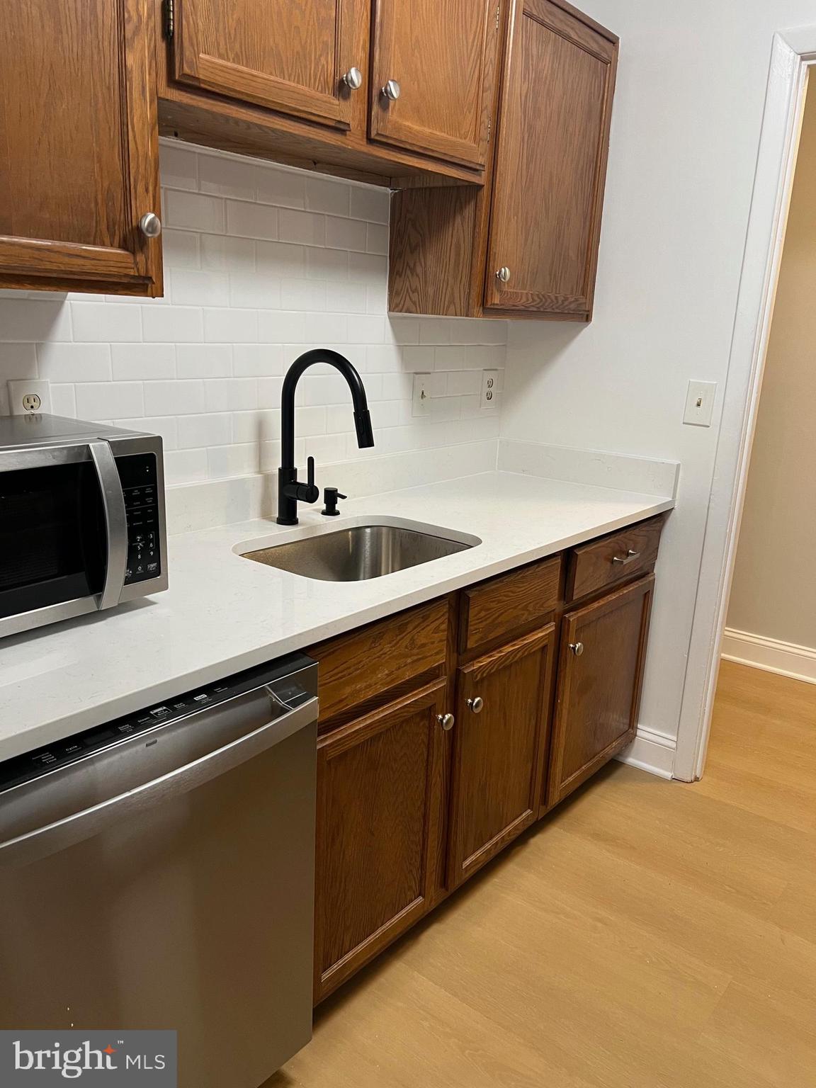 LYNDHURST - Residential Lease