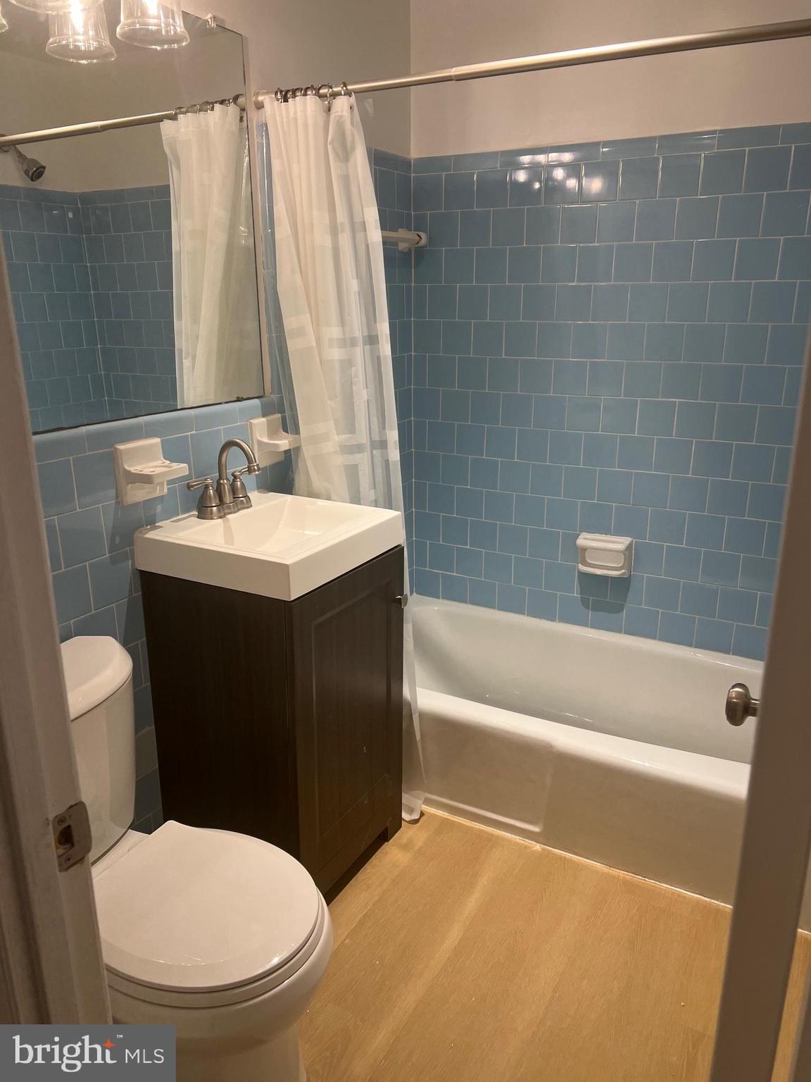 LYNDHURST - Residential Lease