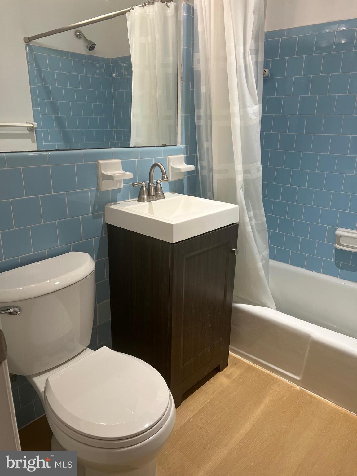 LYNDHURST - Residential Lease