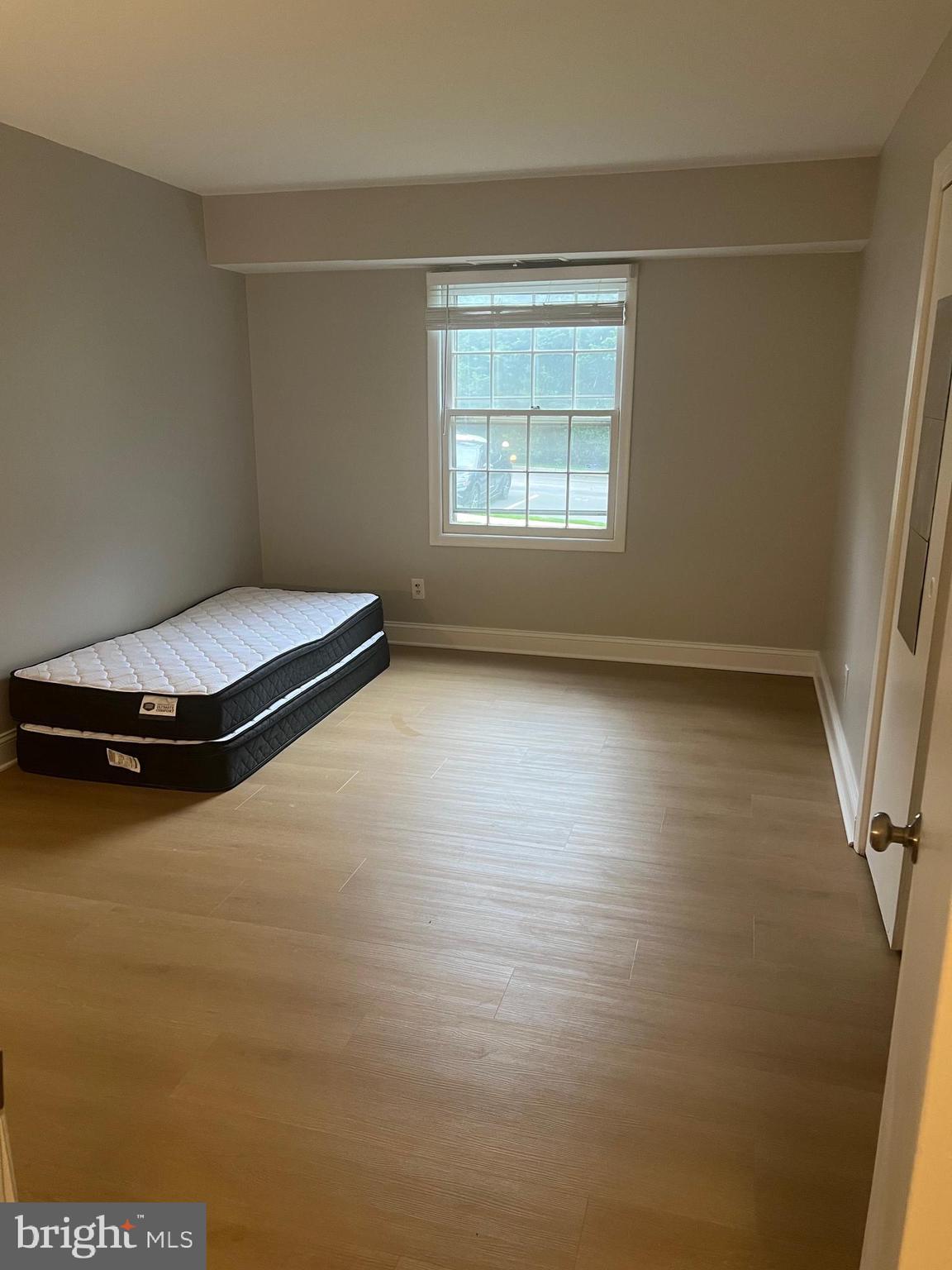 LYNDHURST - Residential Lease