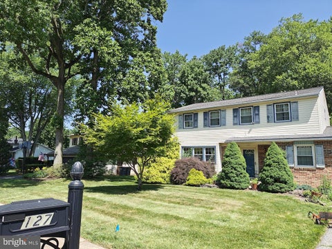 Photo of 127 Jade Drive, WILMINGTON, DE 19810 (MLS # DENC2107644)