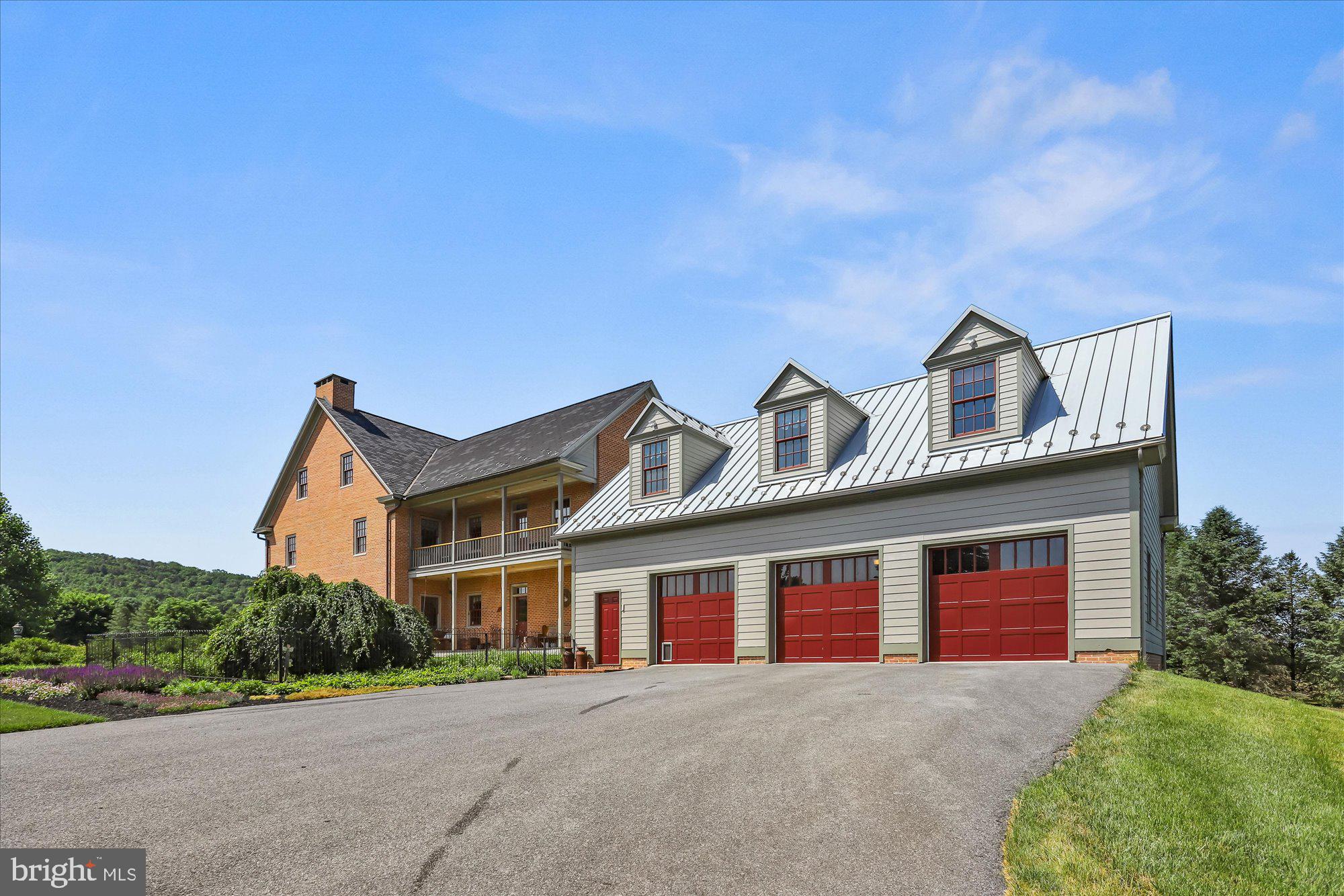 60 SOUTHSIDE DRIVE