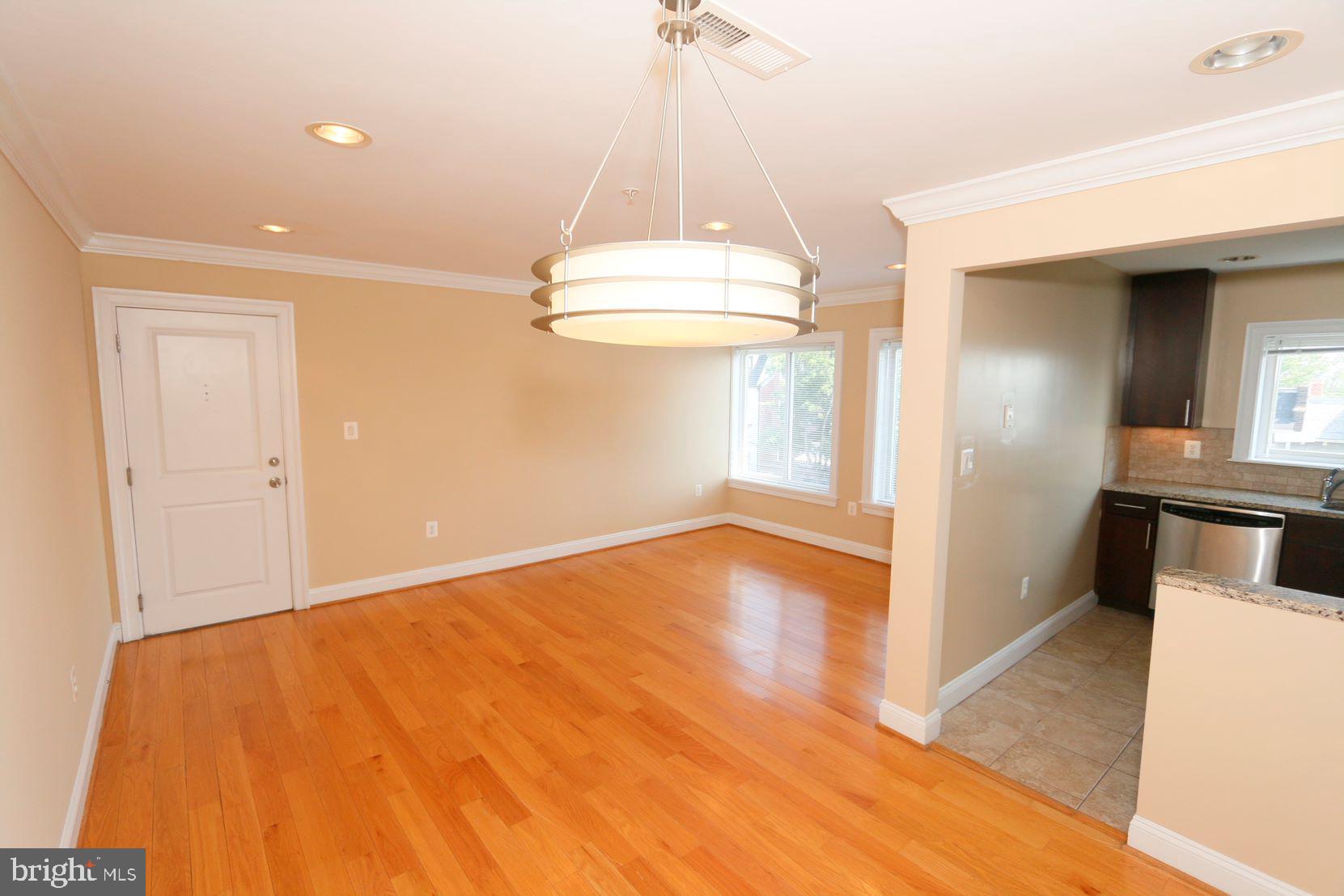 1901 LINCOLN ROAD NE 303