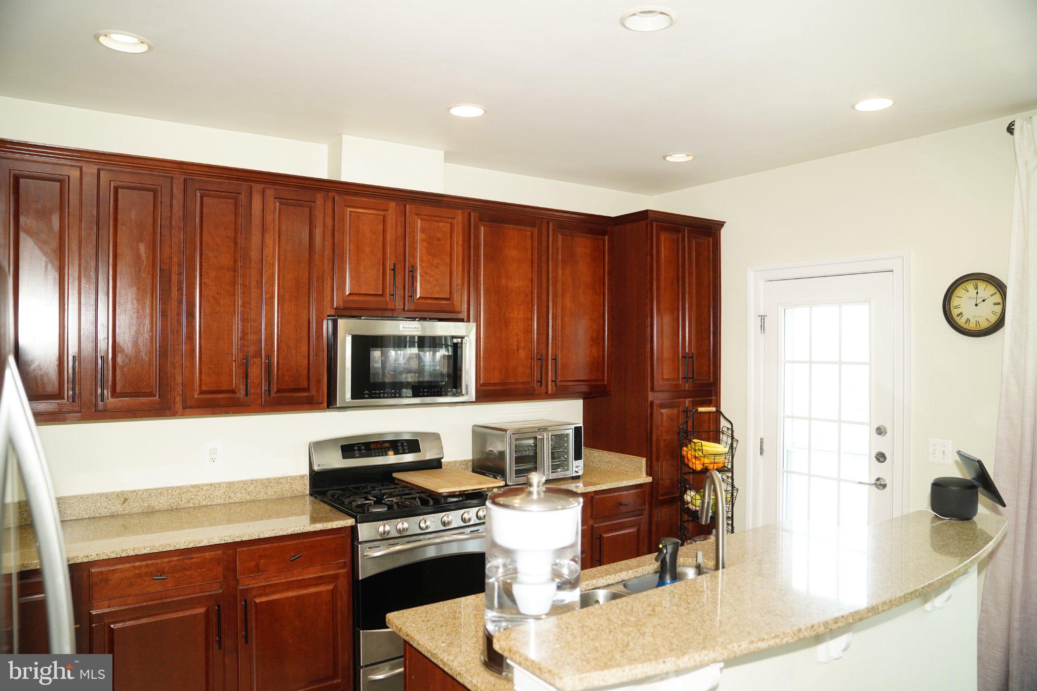 EAST GATE - Residential