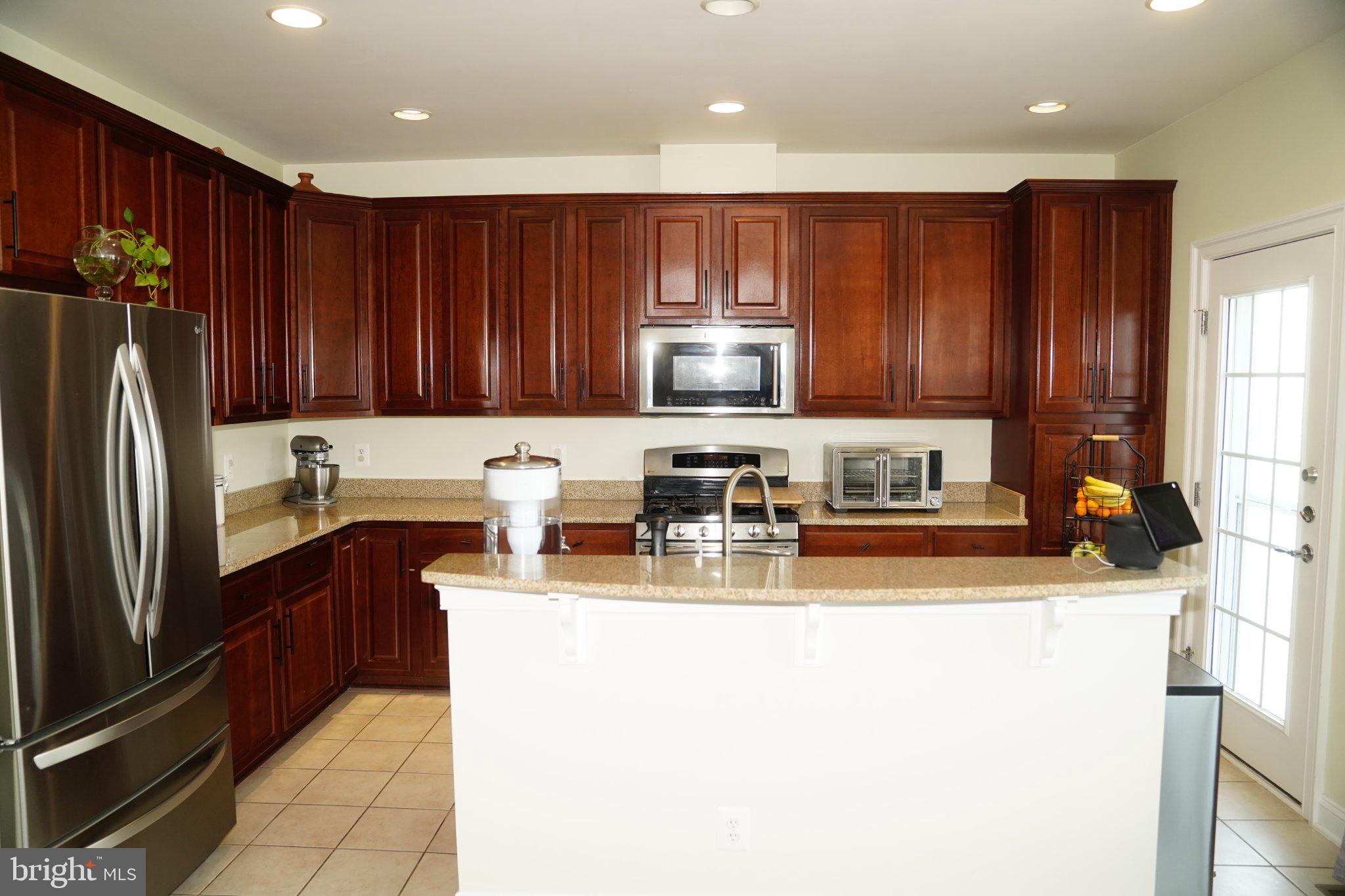 EAST GATE - Residential