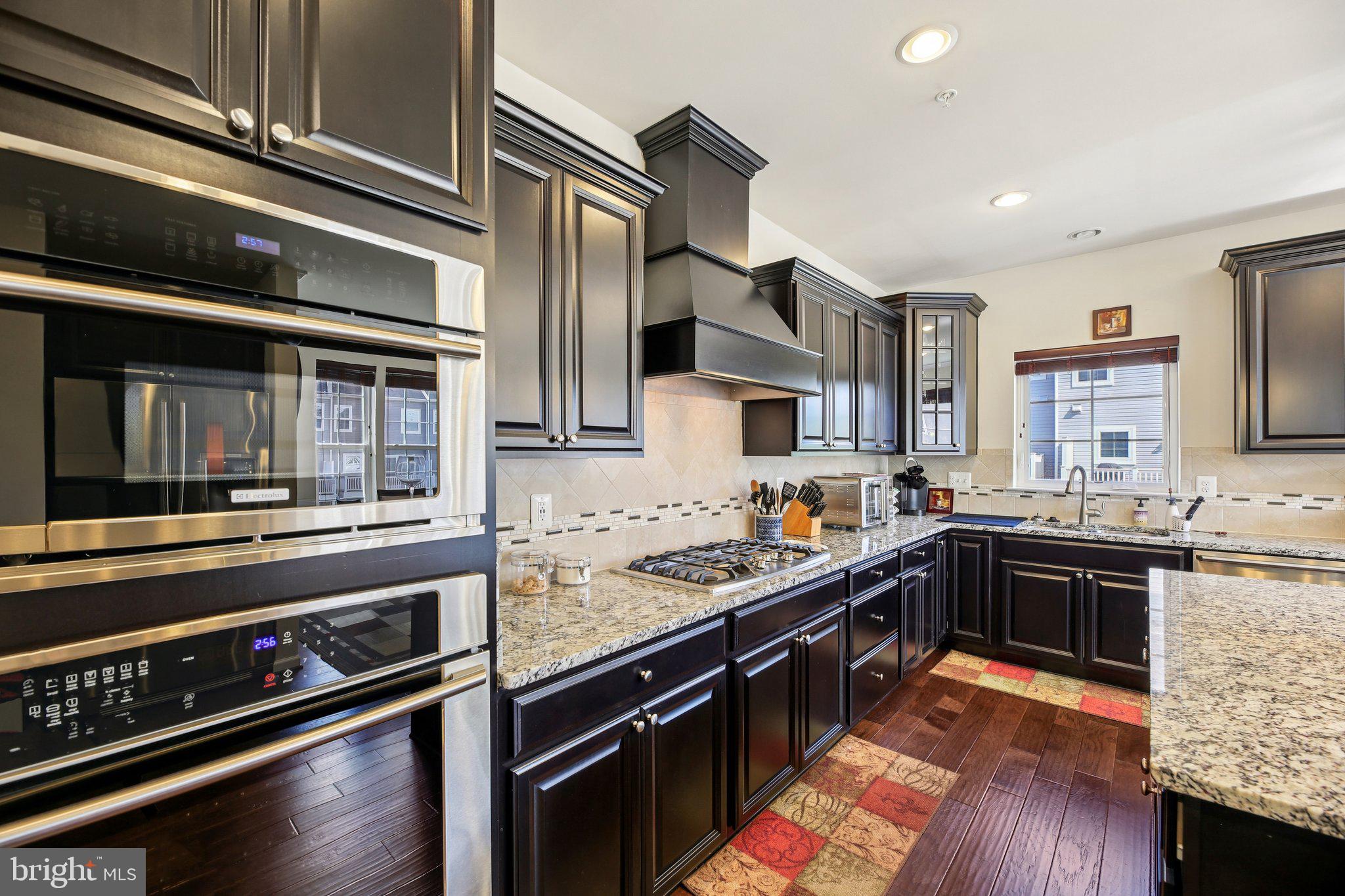 DORCHESTER VIEW - Residential