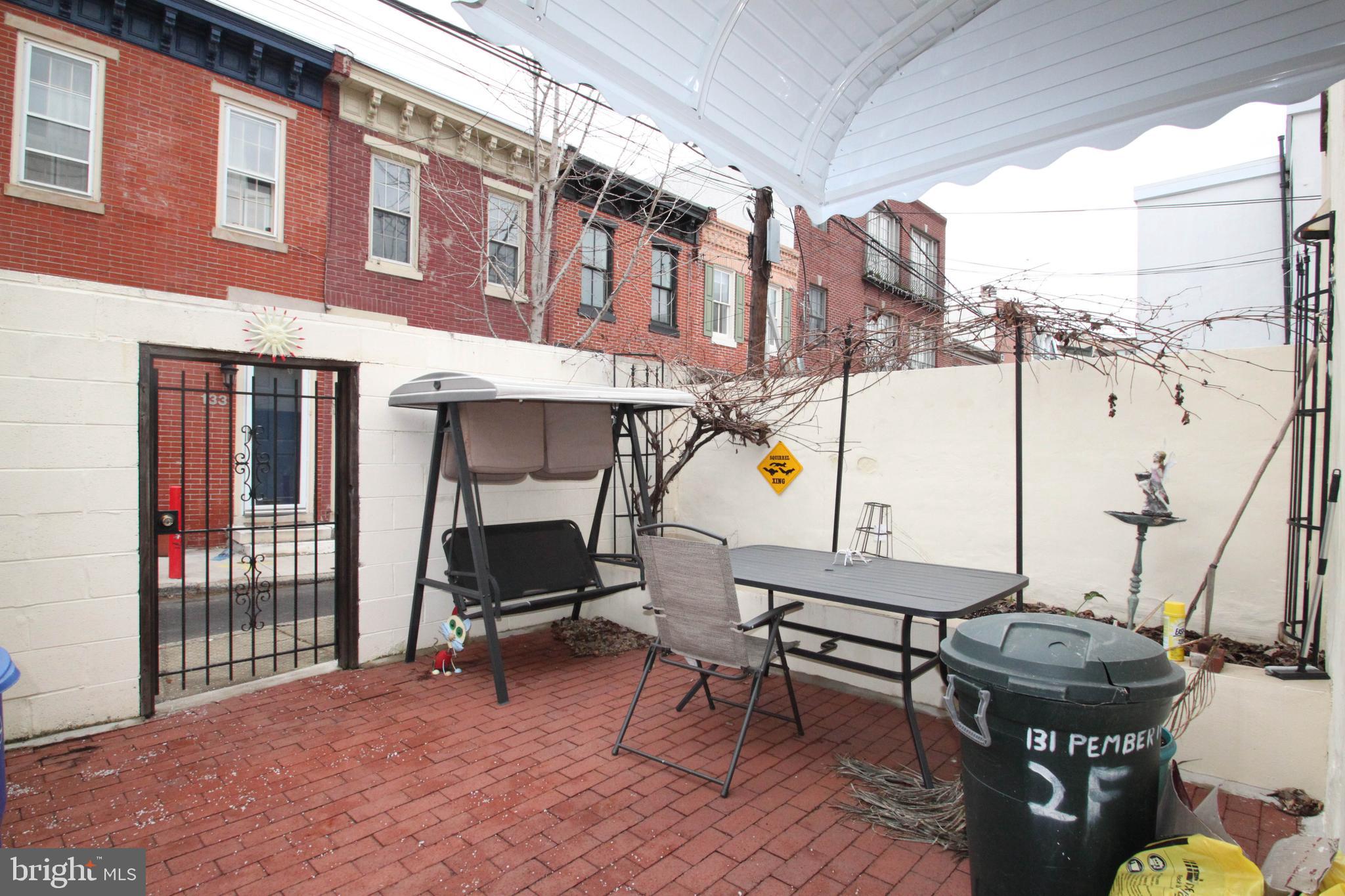 QUEEN VILLAGE - Residential Lease