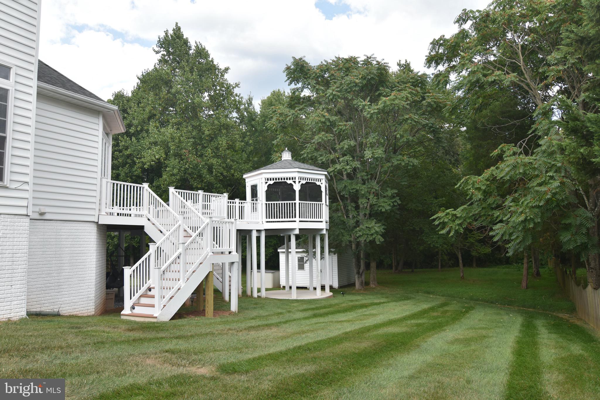 HERITAGE FARMS - Residential