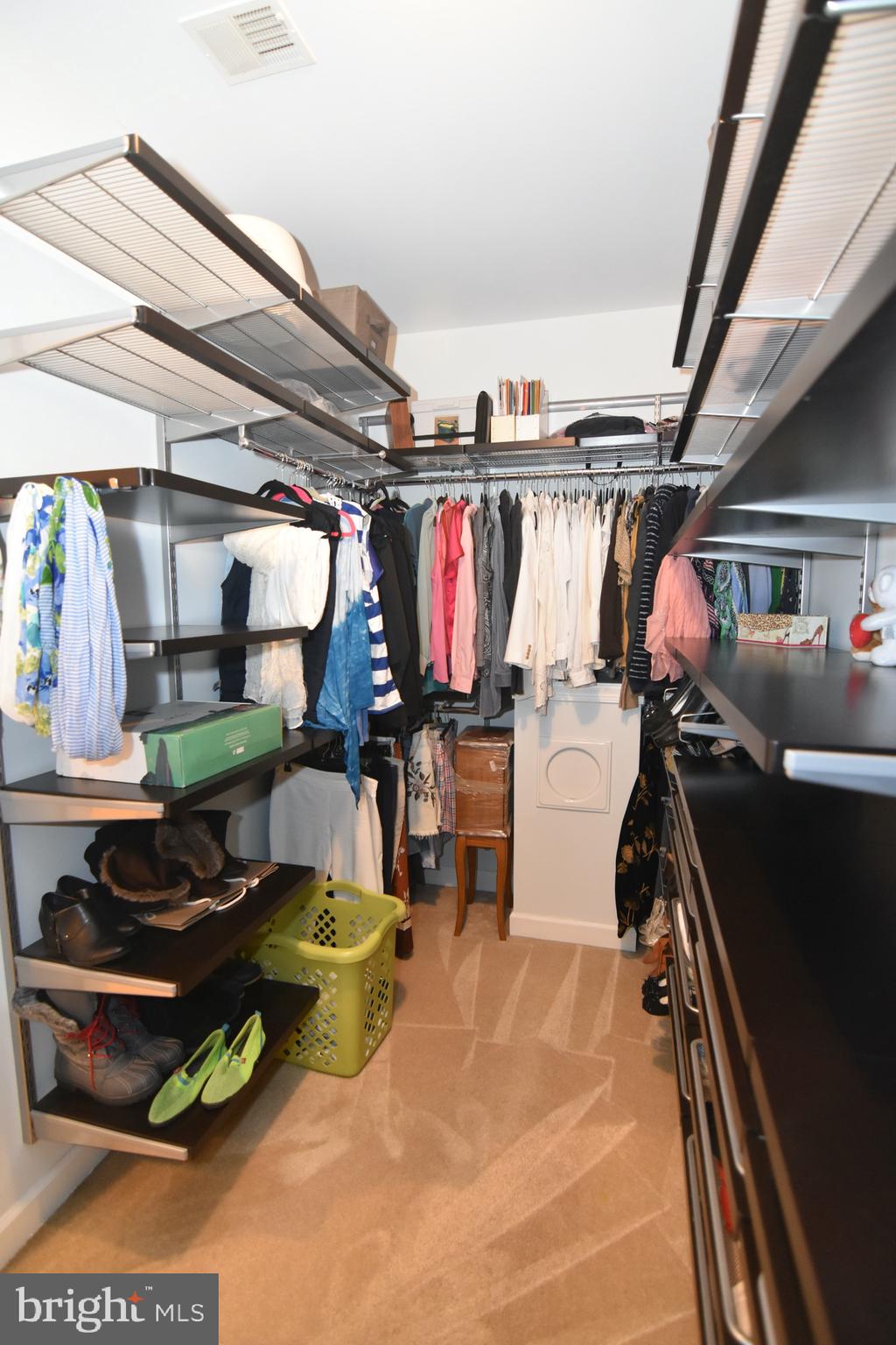 HERITAGE FARMS - Residential