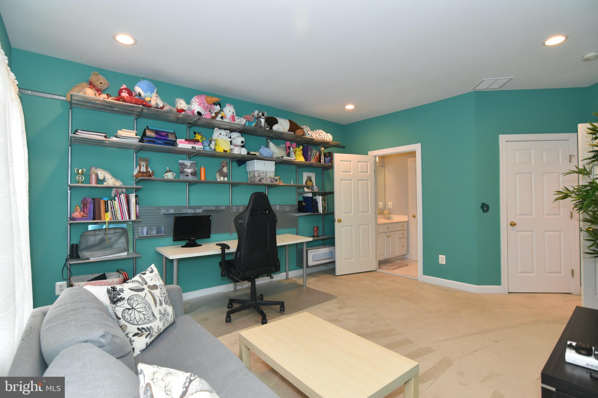 HERITAGE FARMS - Residential