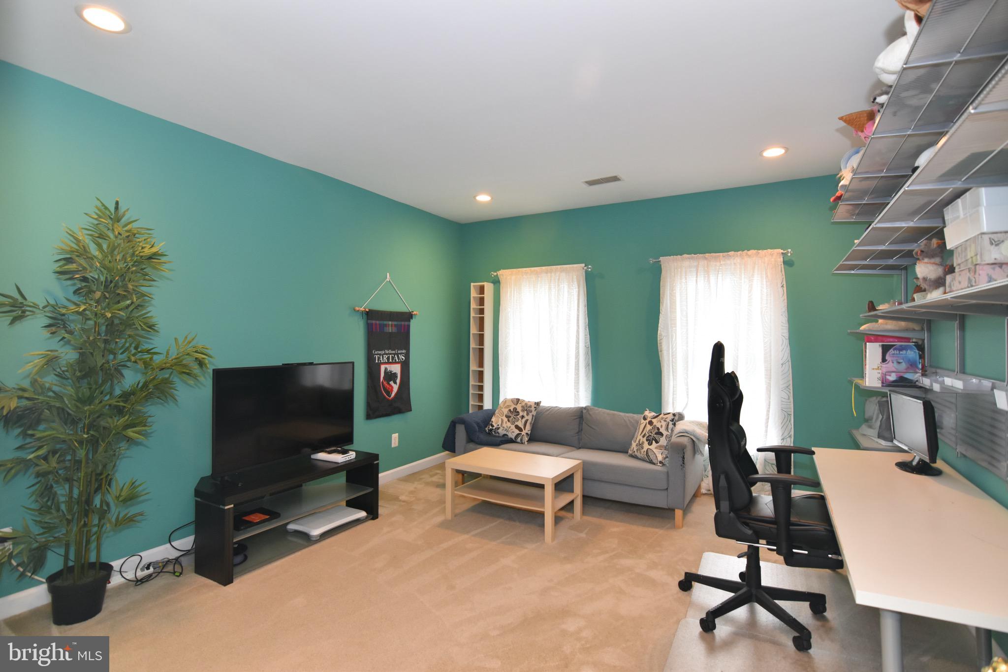 HERITAGE FARMS - Residential