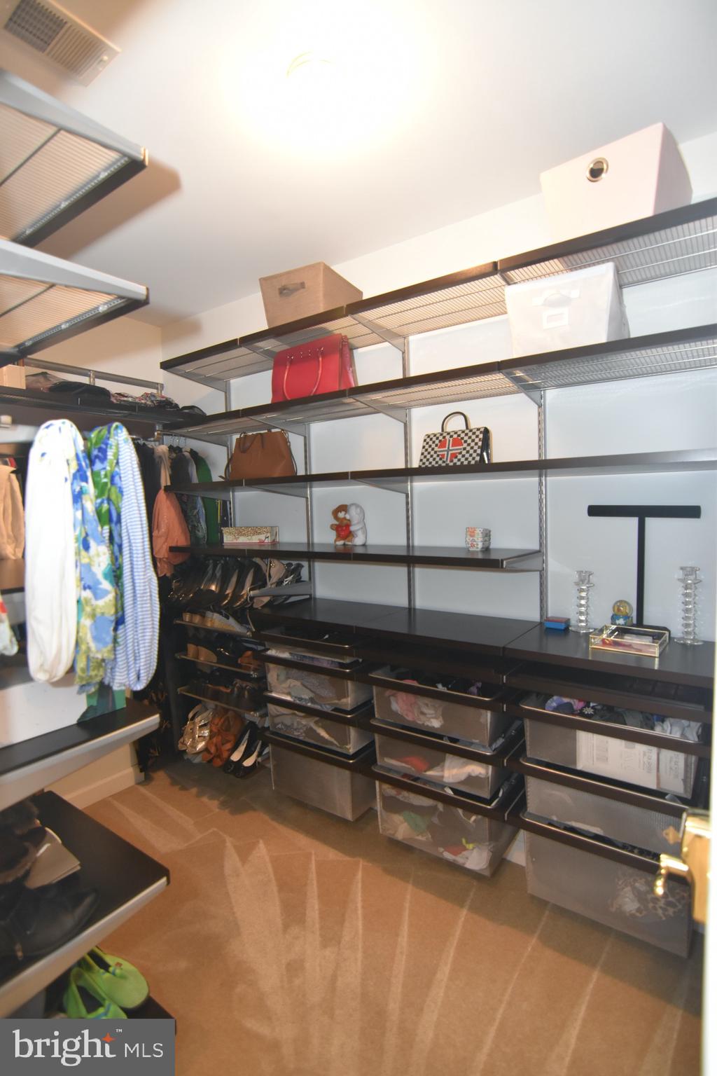 HERITAGE FARMS - Residential