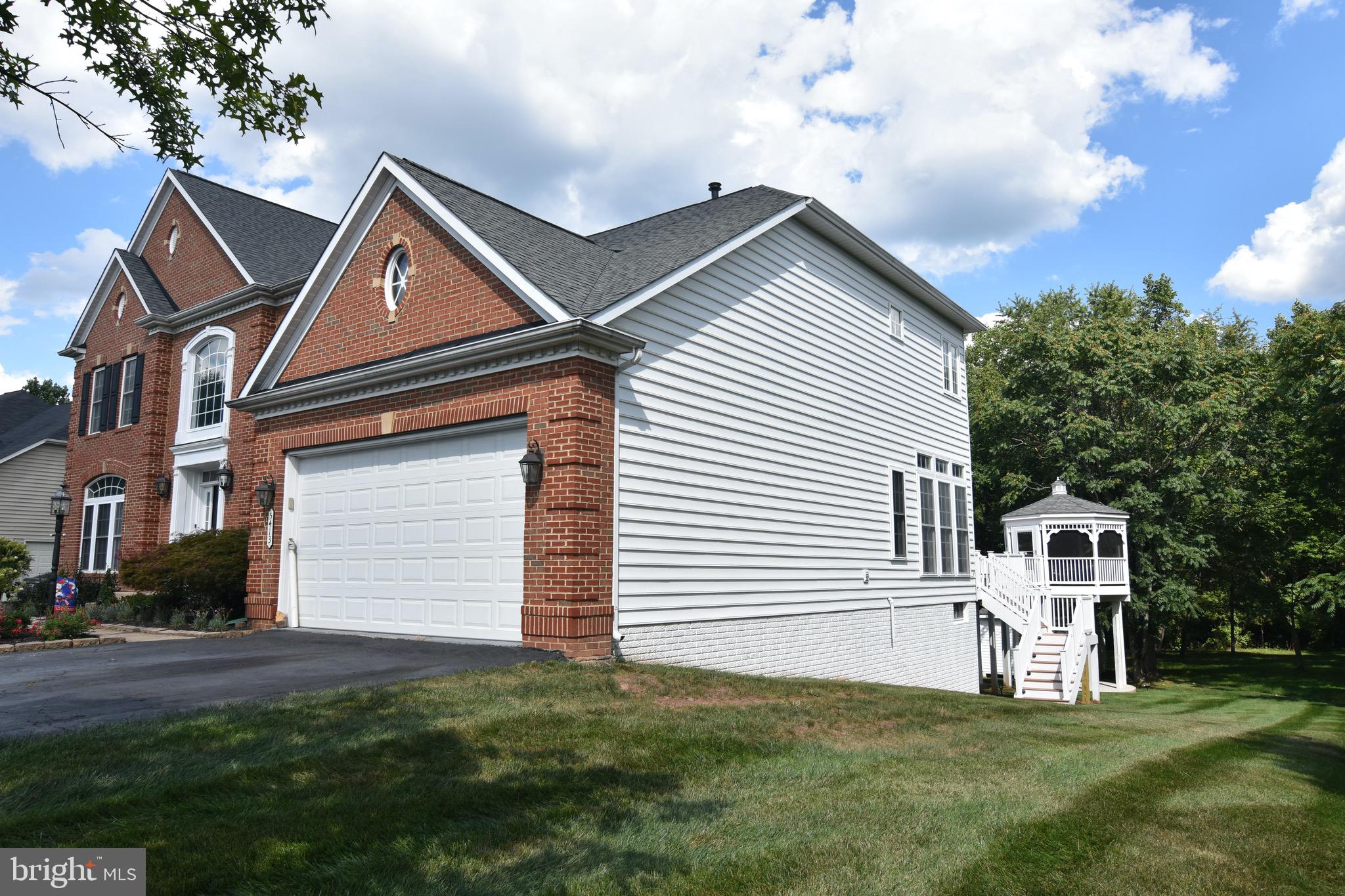 HERITAGE FARMS - Residential