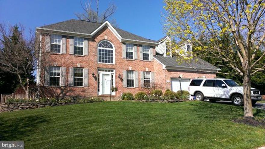 Beautiful, brick front colonial in sought after Worthington Reserves.  Stunning kitchen w/ granite, & custom backsplash open to large family room w/ gas fireplace. Hardwood on main level and in two bedrooms upstairs. Finished lower level w/ media room, mini kitchen and 5th bedroom & full bath. Large deck overlooks well manicured private backyard.  No HOA. Don't miss this home, won't last long!